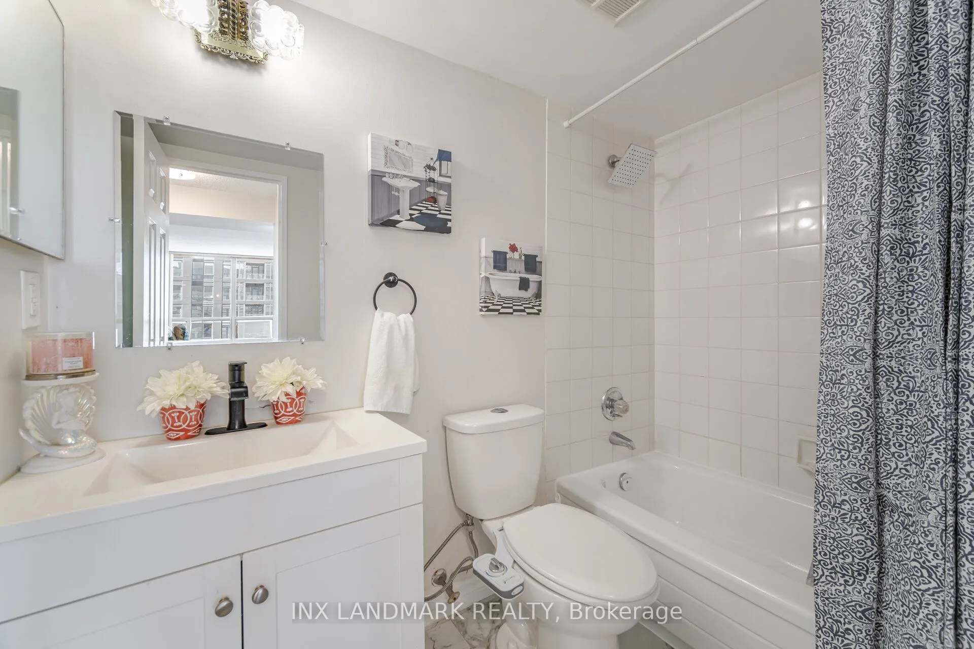 330 Rathburn Road W #2008