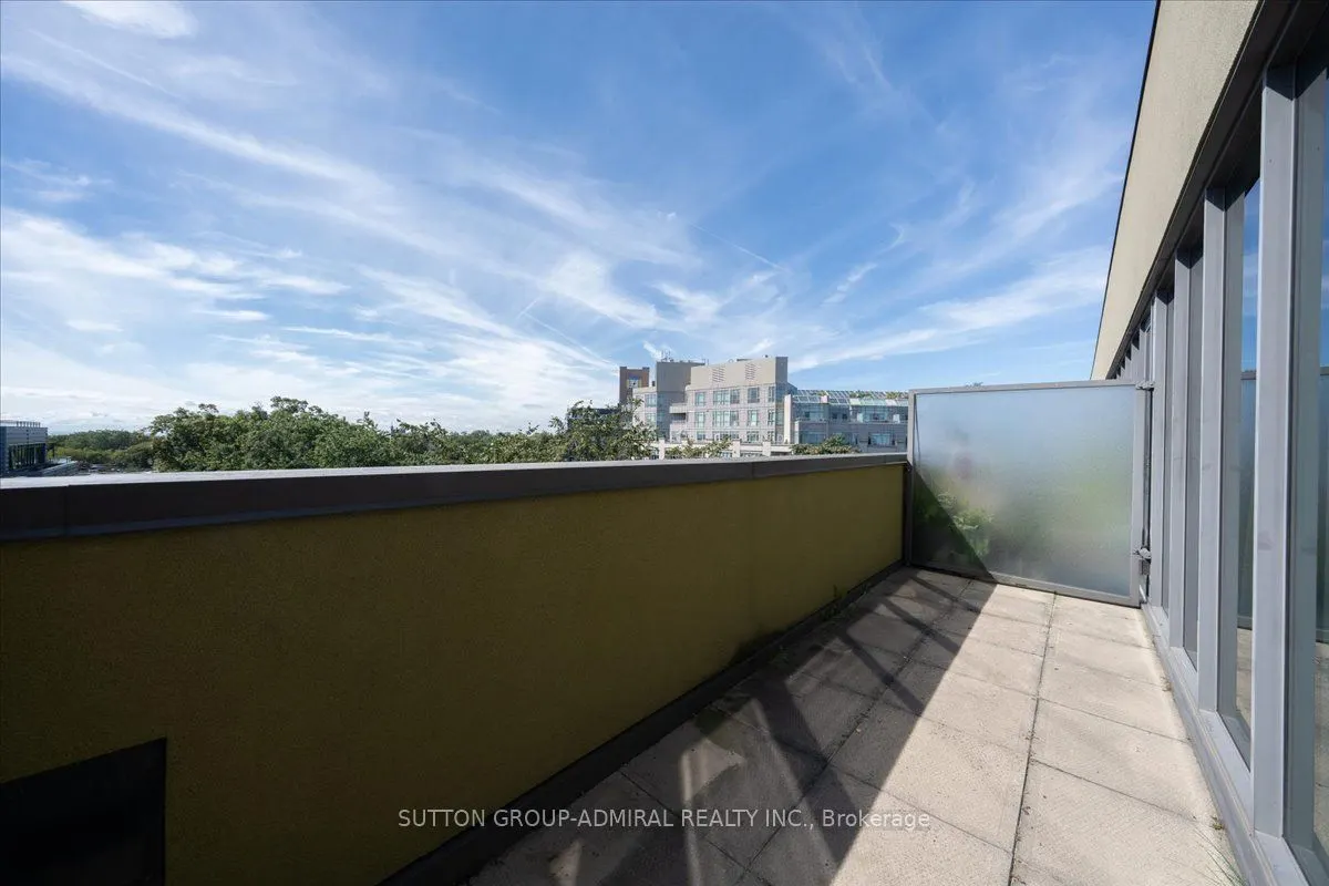 25 Ritchie Avenue #506B