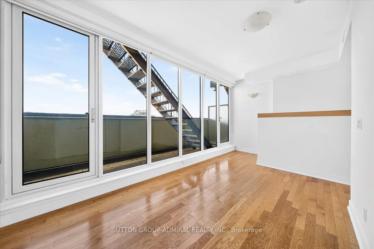 25 Ritchie Avenue #506B
