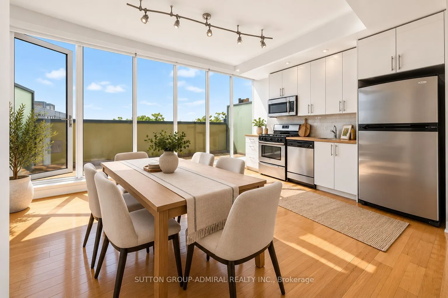 25 Ritchie Avenue #506B