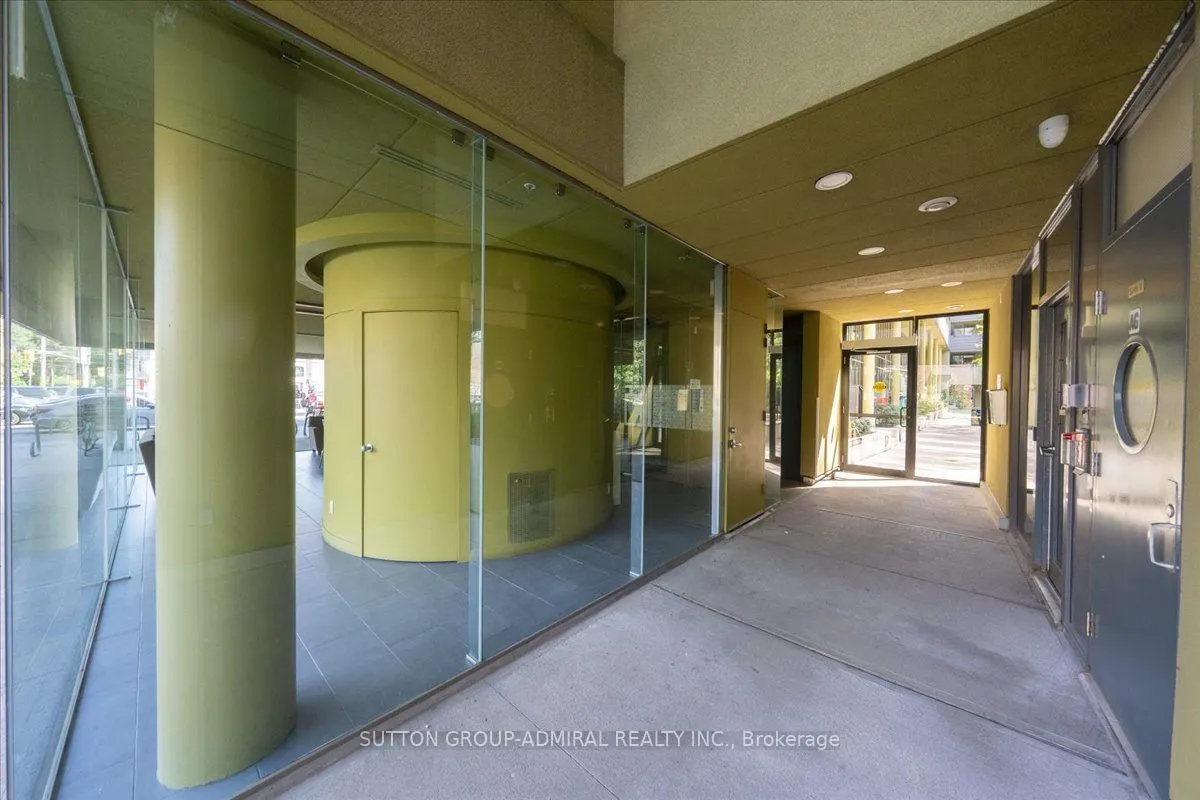 25 Ritchie Avenue #506B