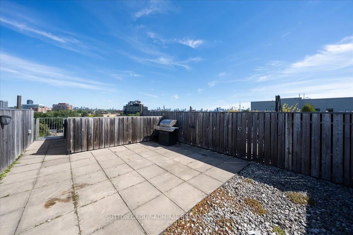 25 Ritchie Avenue #506B