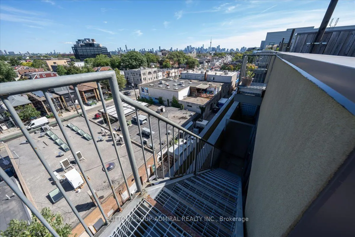 25 Ritchie Avenue #506B
