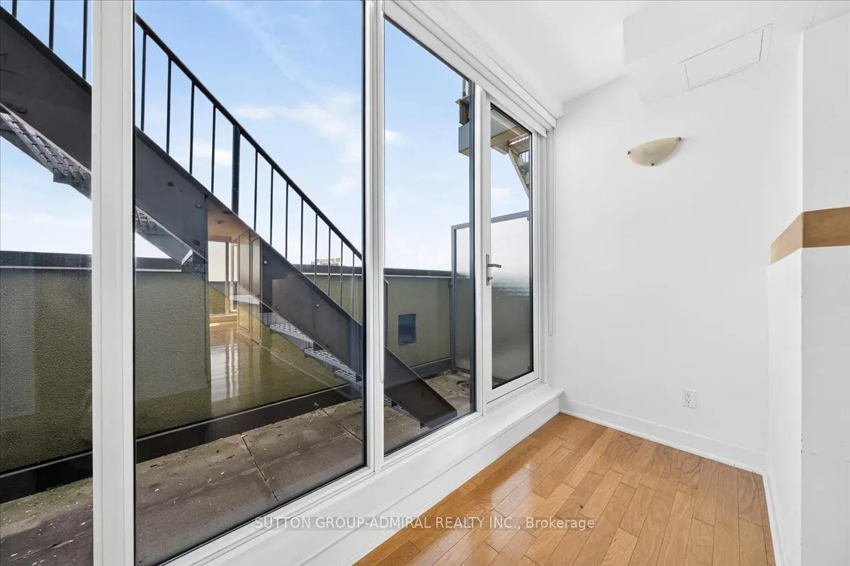 25 Ritchie Avenue #506B