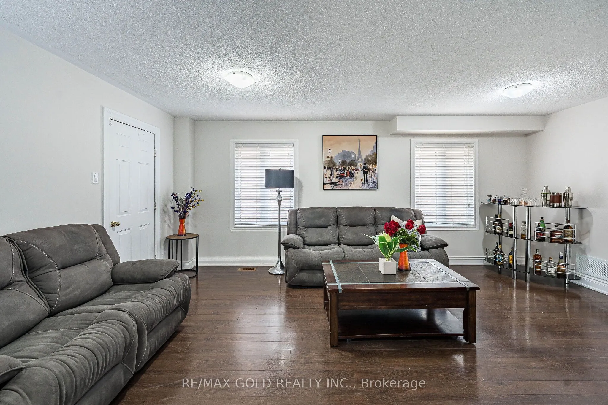 329 Howard Crescent