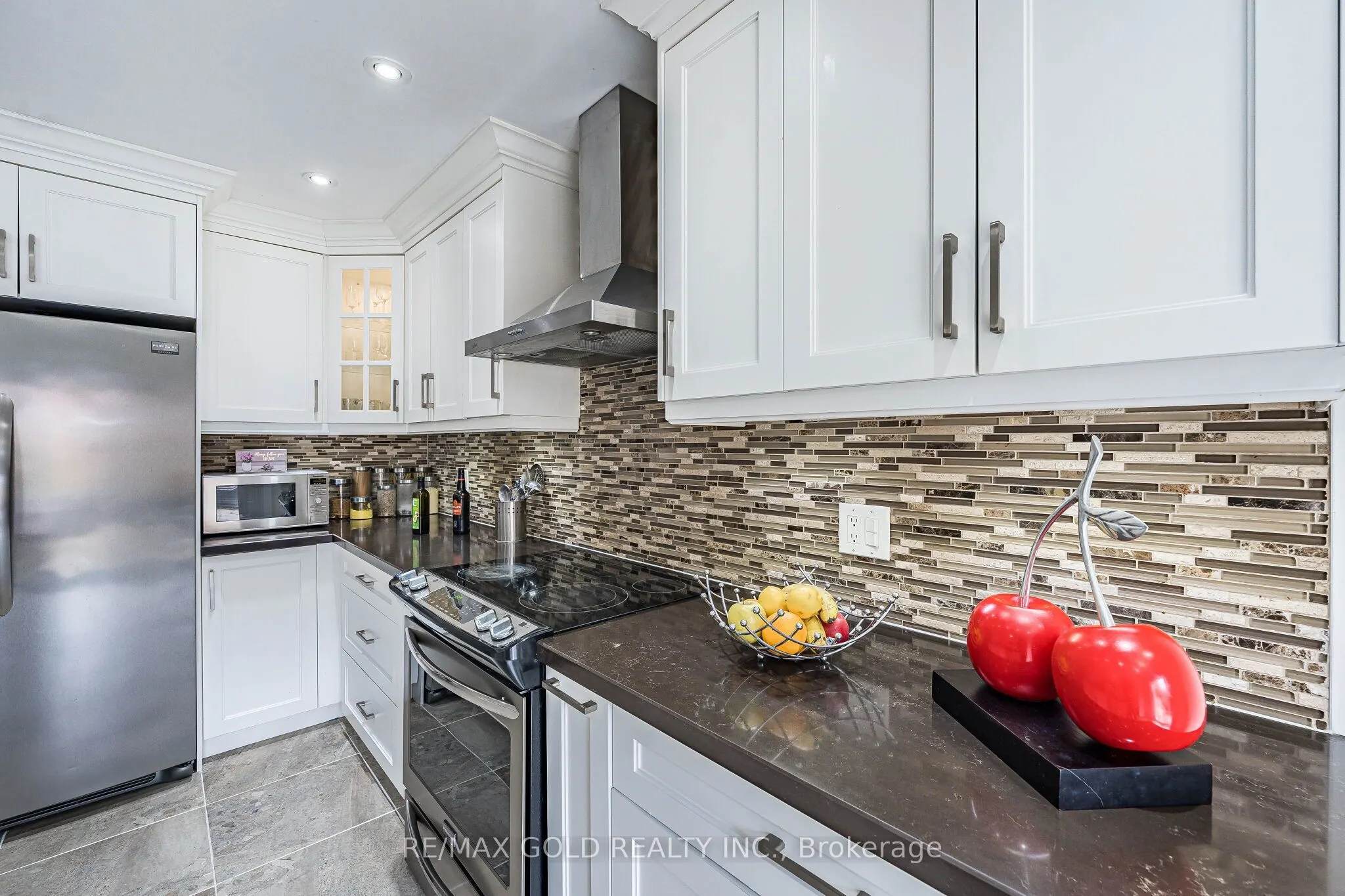 329 Howard Crescent