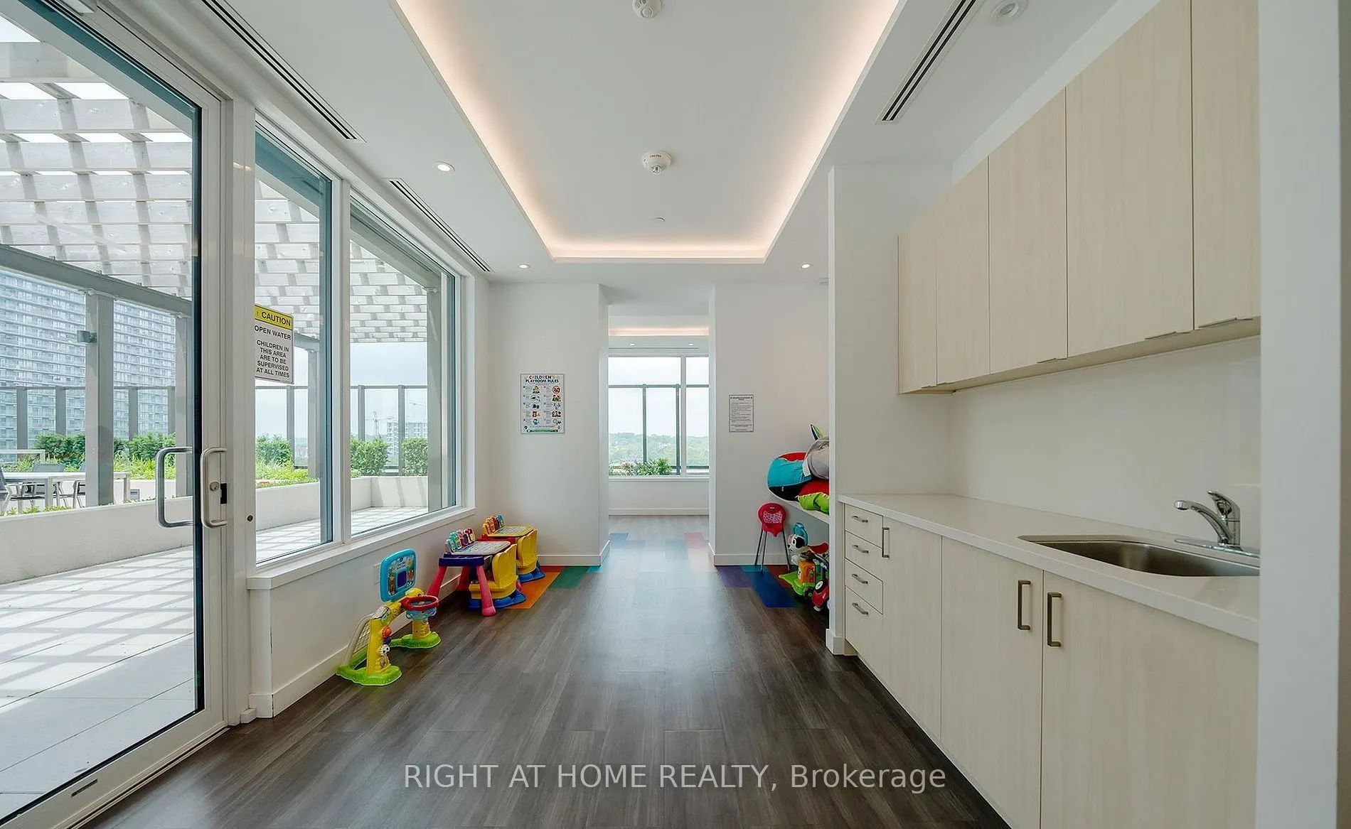 1926 Lake Shore Boulevard W #1203