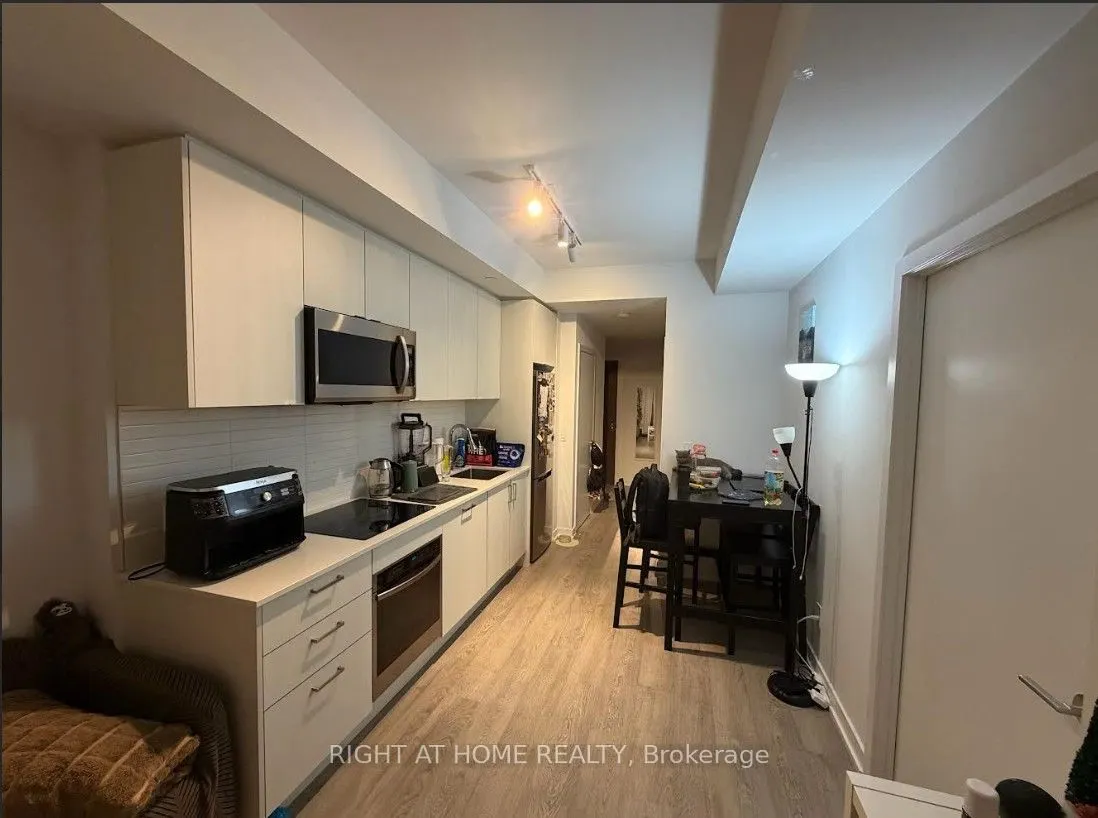 1926 Lake Shore Boulevard W #1203