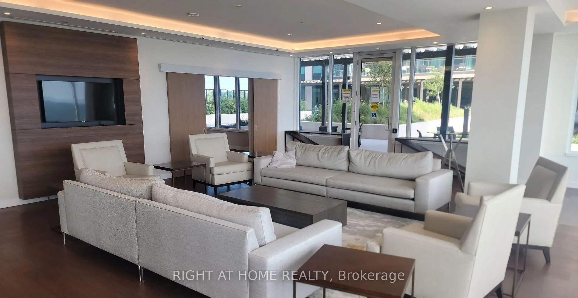1926 Lake Shore Boulevard W #1203