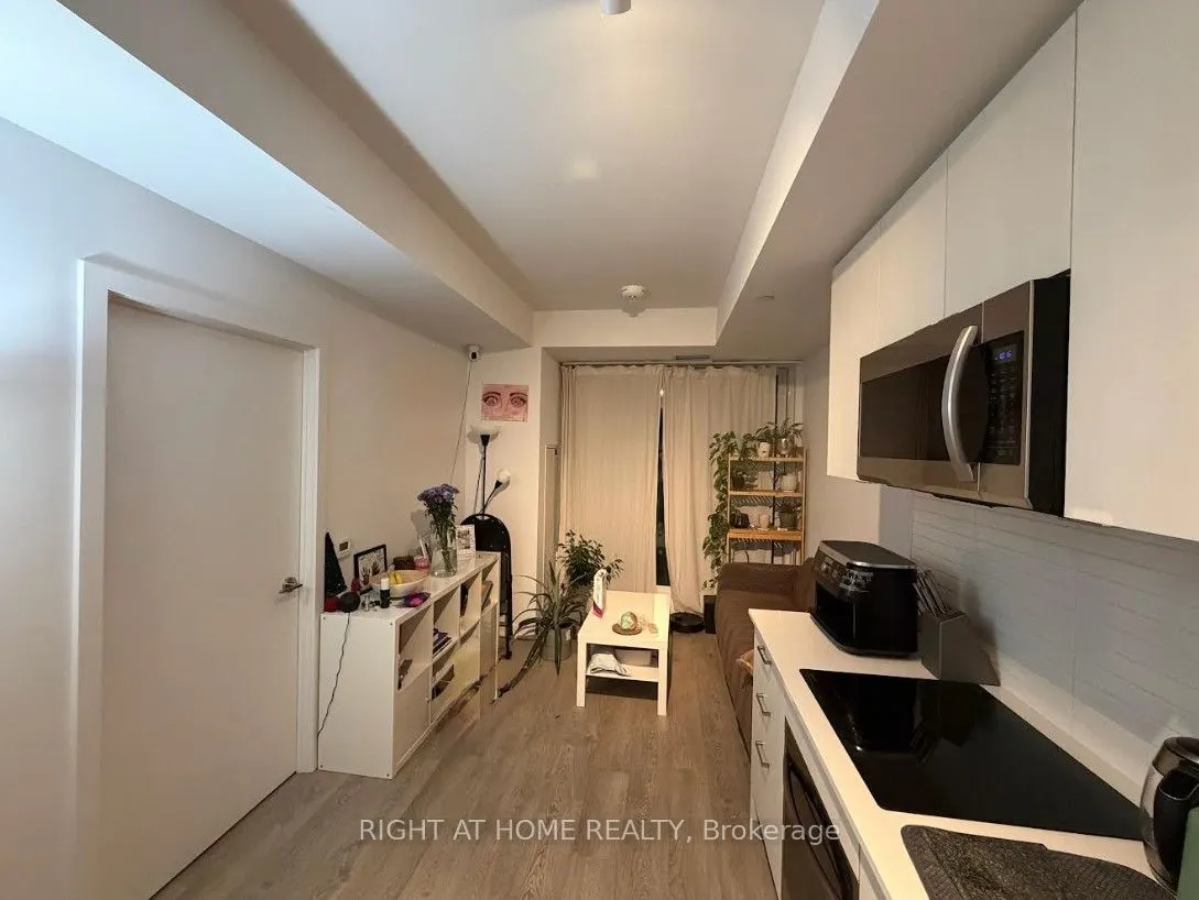 1926 Lake Shore Boulevard W #1203