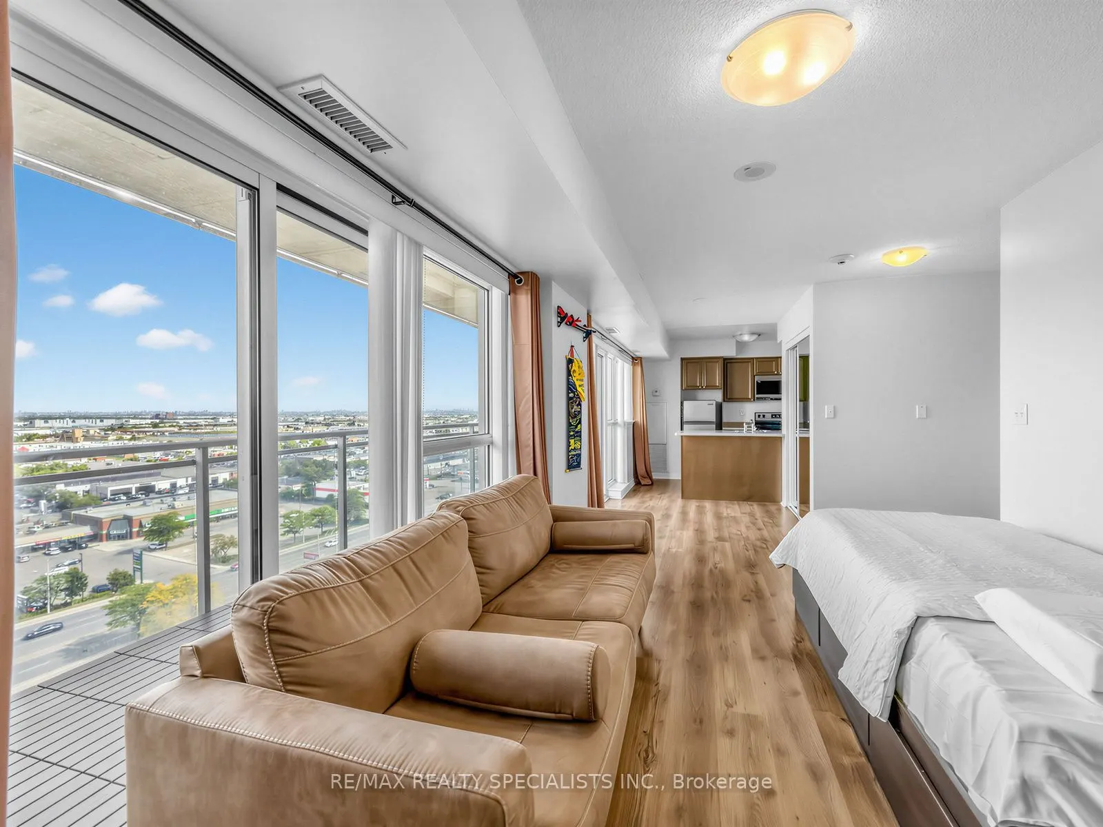 215 Queen Street E #1501
