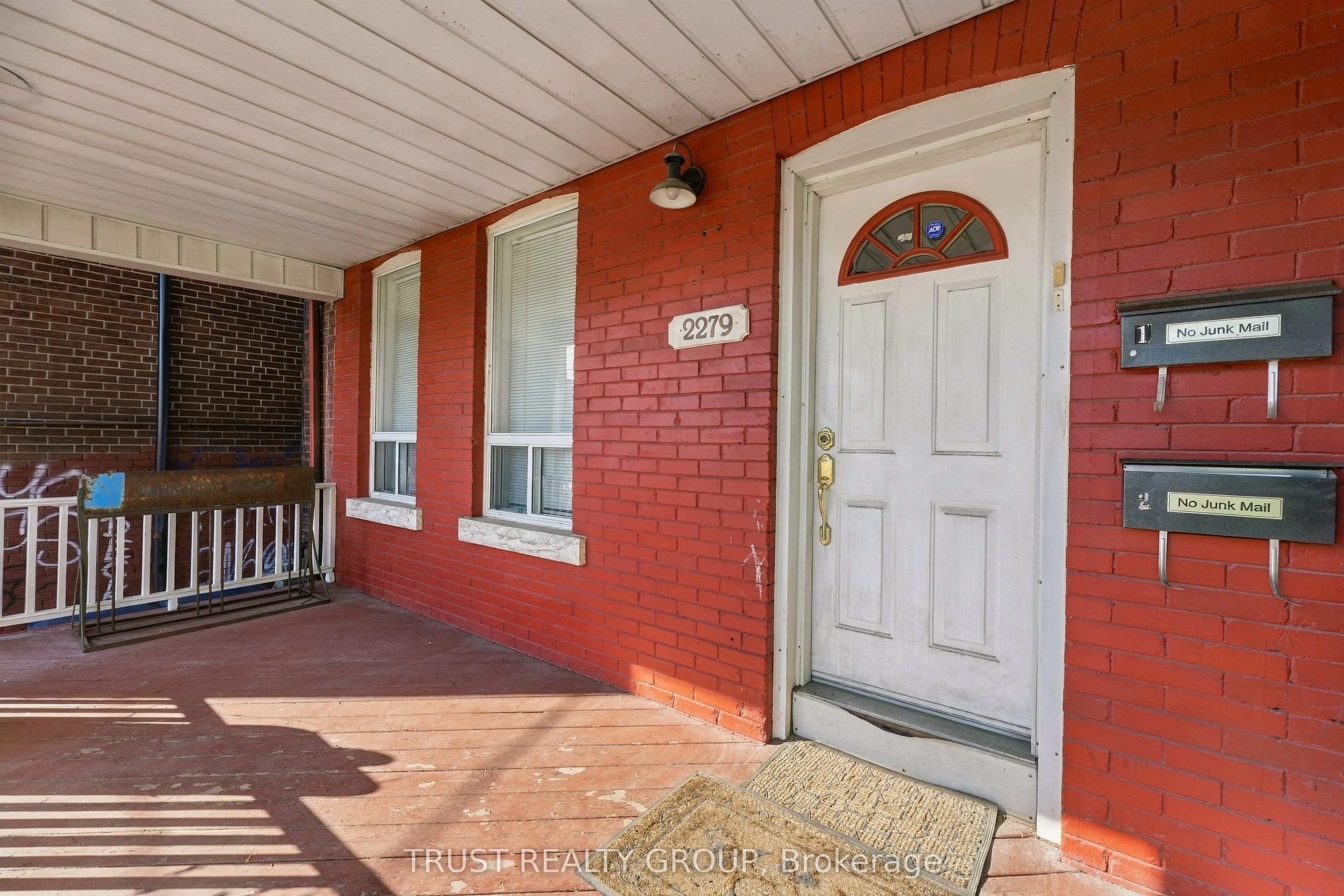 2279 Dundas Street W #2nd & 3rd Floor