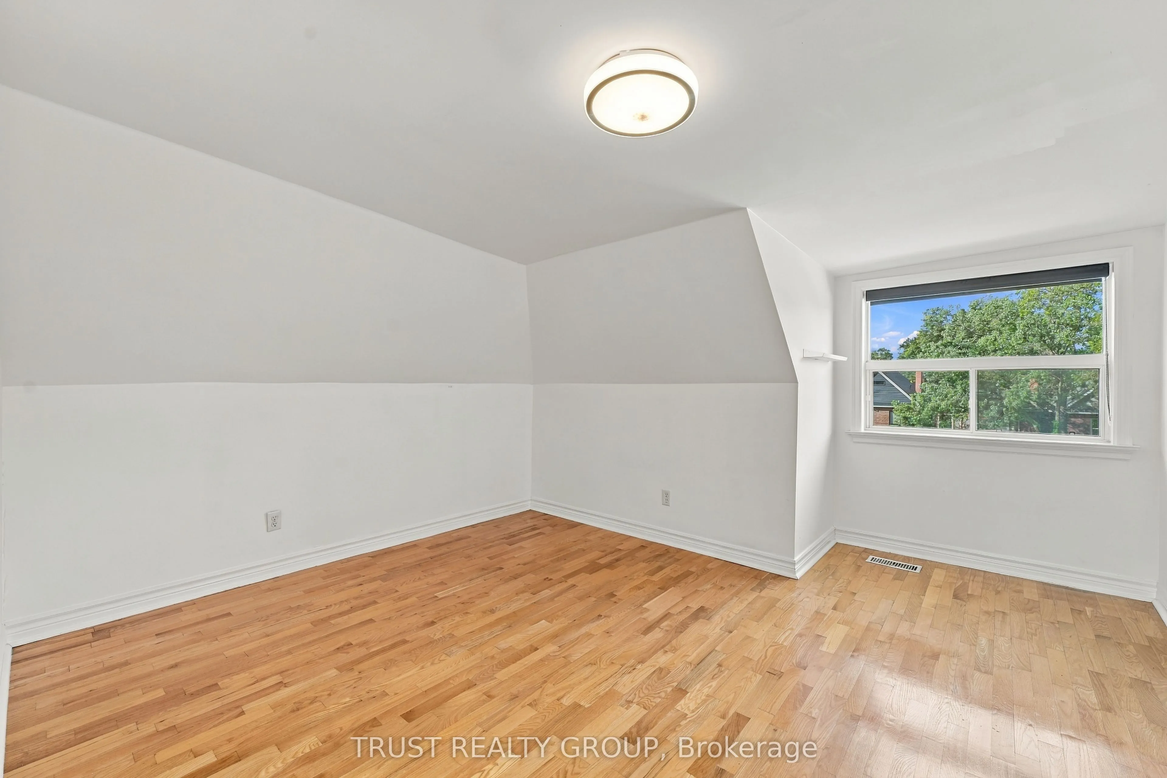 2279 Dundas Street W #2nd & 3rd Floor
