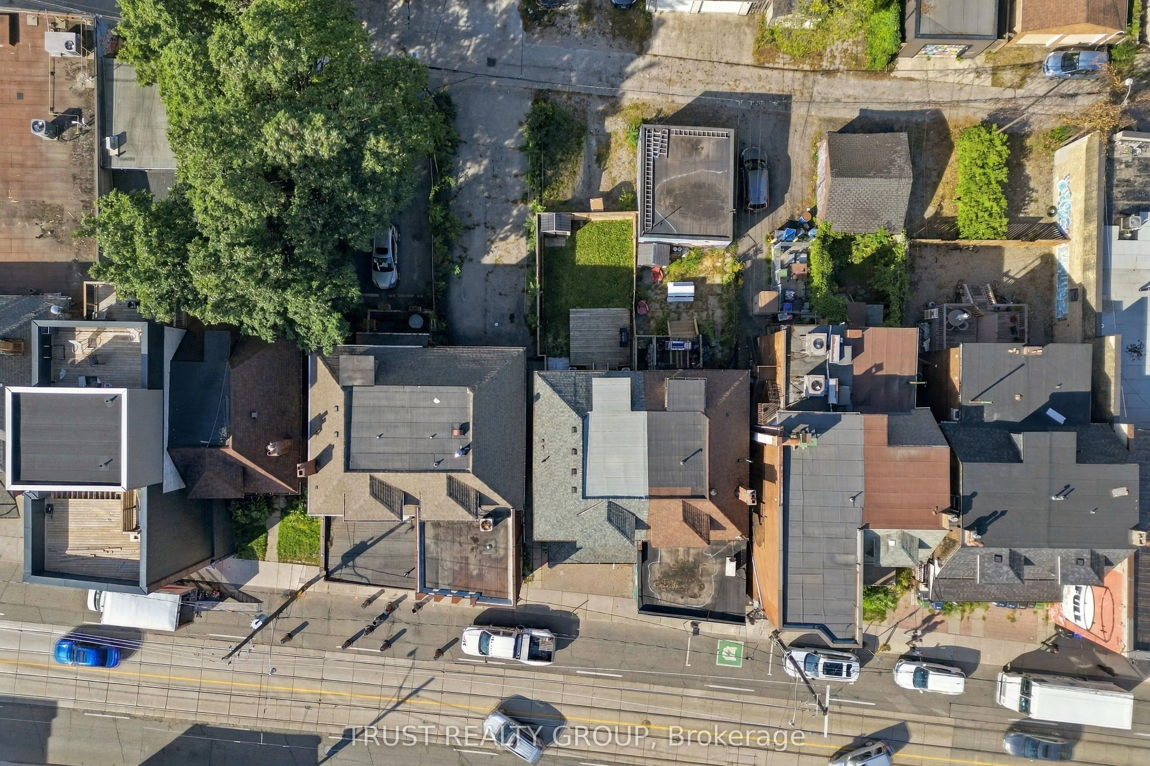 2279 Dundas Street W #2nd & 3rd Floor