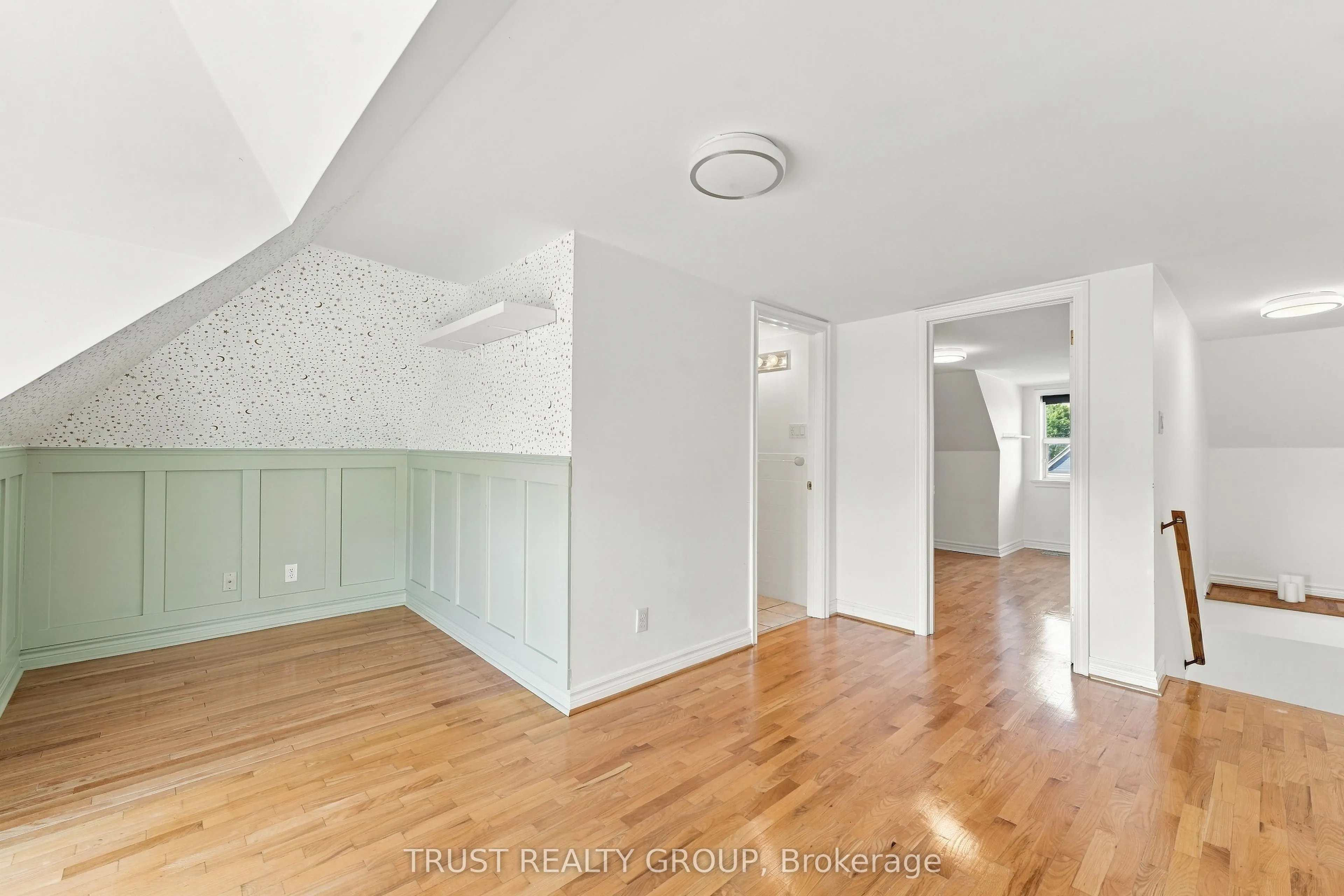 2279 Dundas Street W #2nd & 3rd Floor