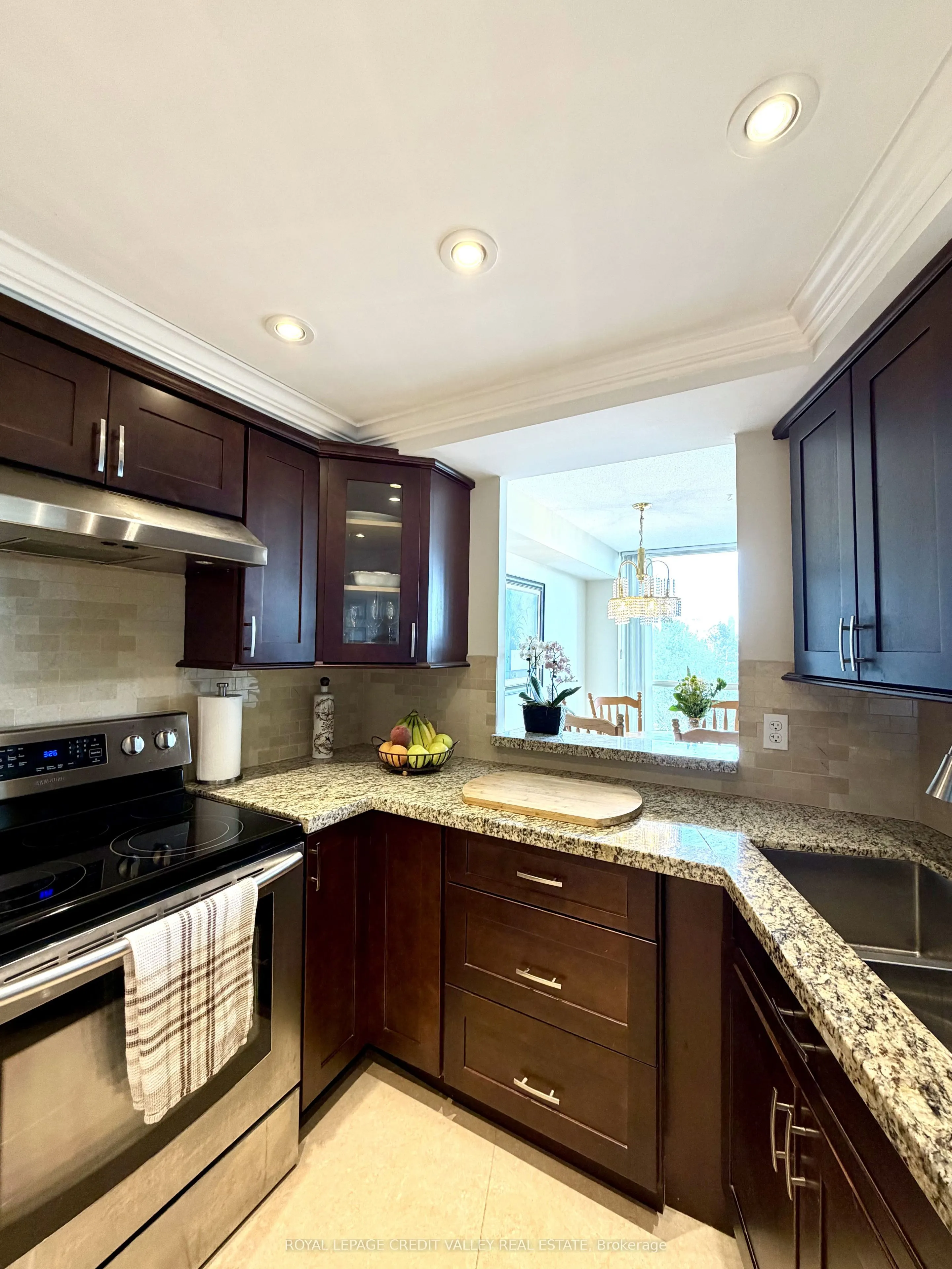 1360 Rathburn Road E #406