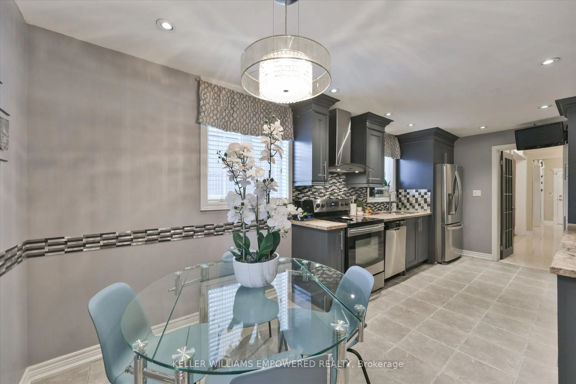 219 Earlscourt Avenue
