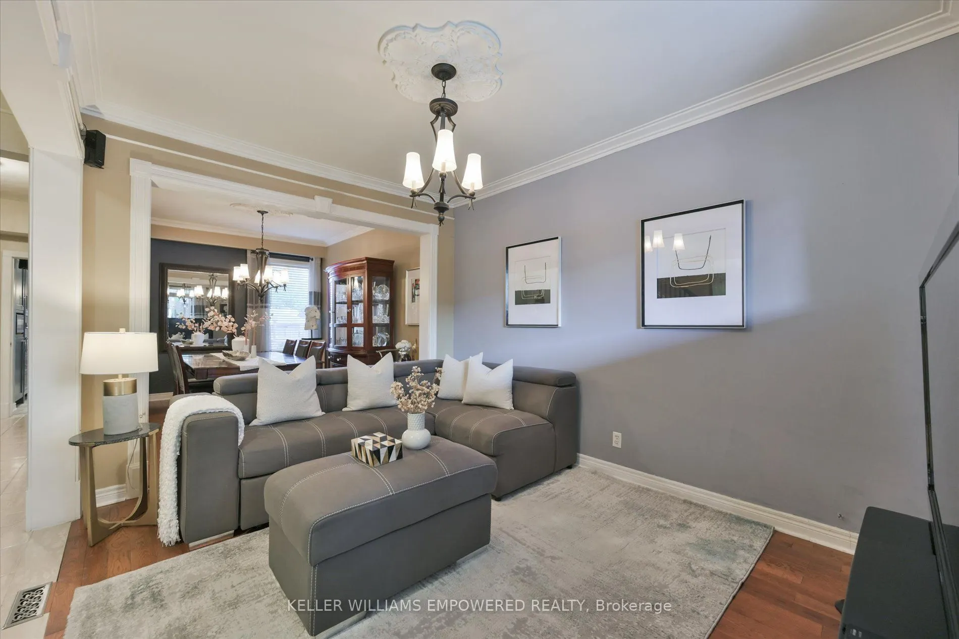 219 Earlscourt Avenue