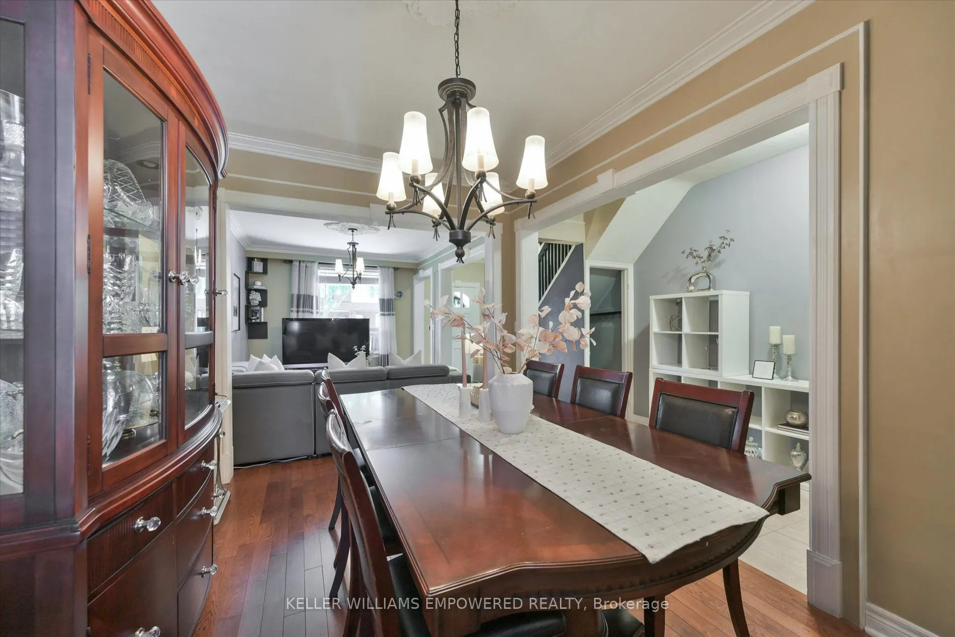 219 Earlscourt Avenue