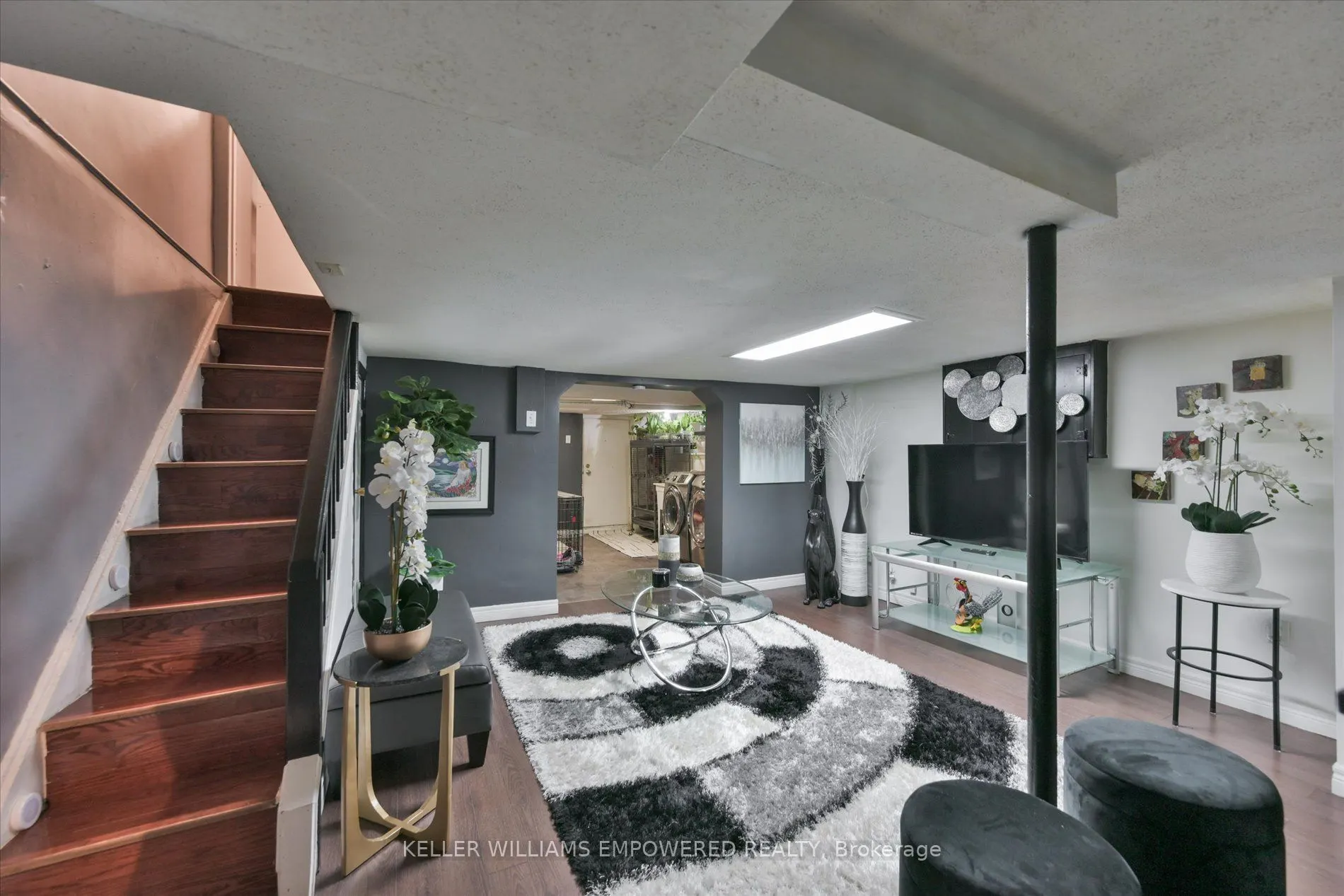 219 Earlscourt Avenue