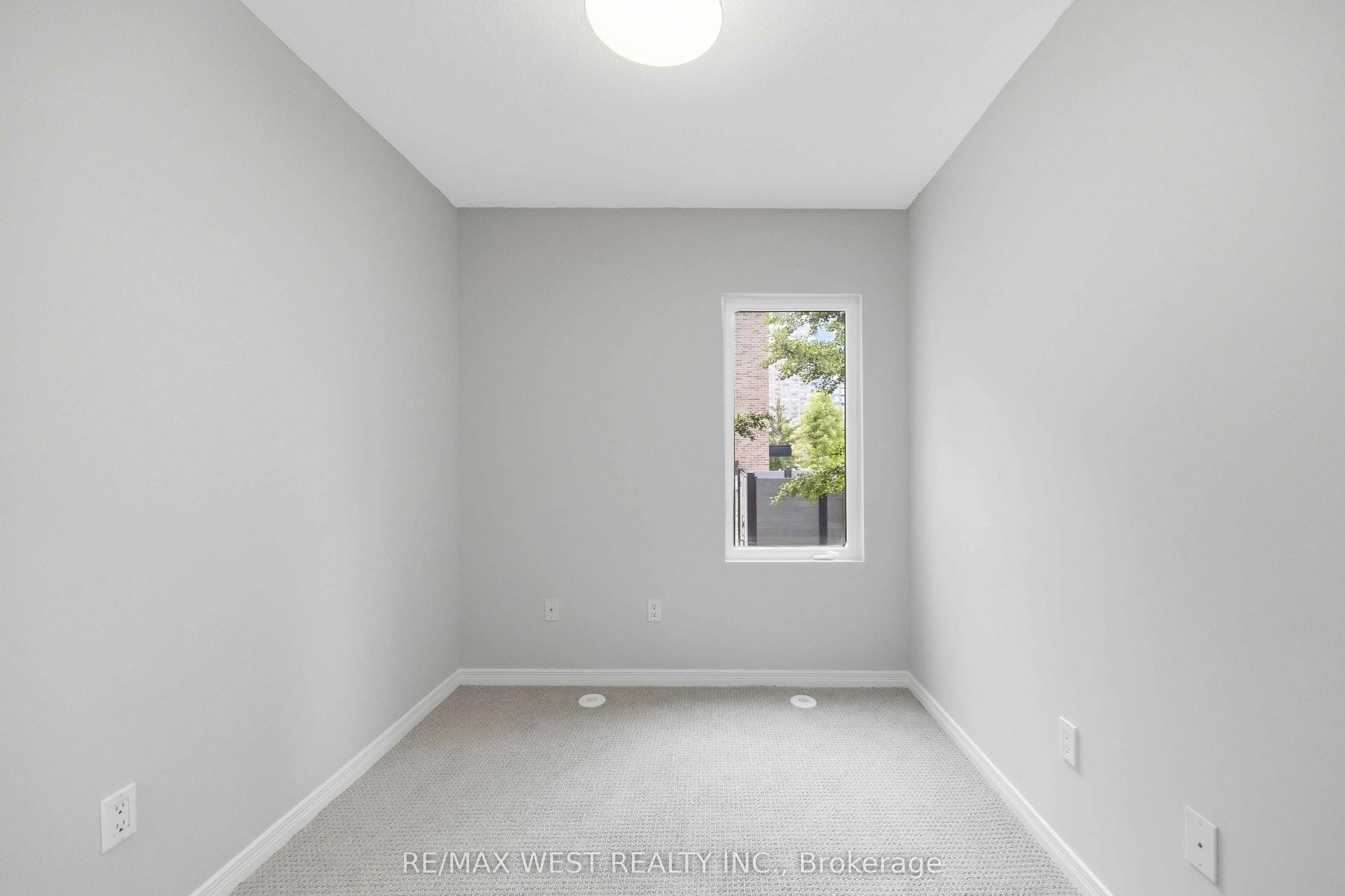20 Elsie Lane #122