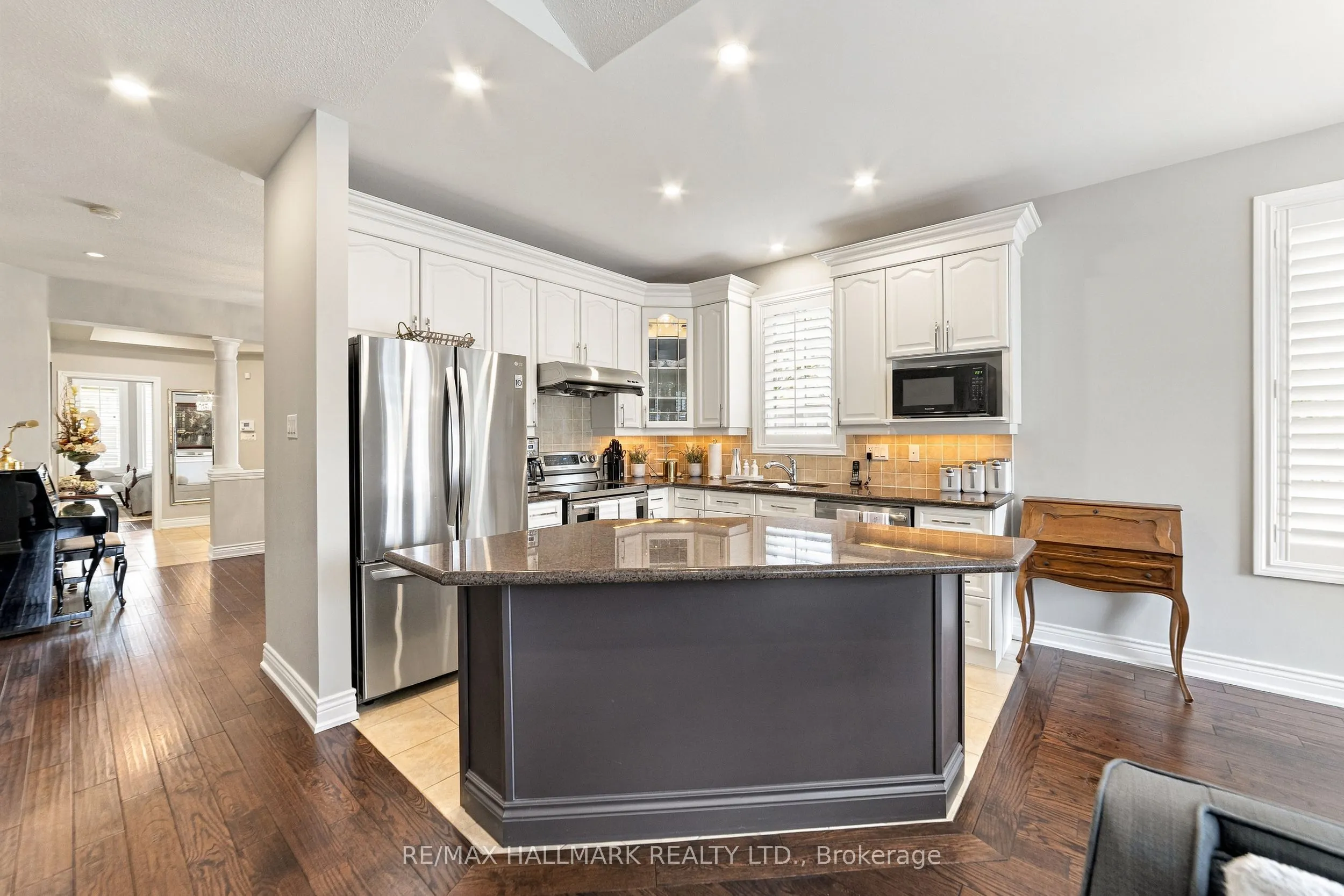 6439 Rivergate Place #15