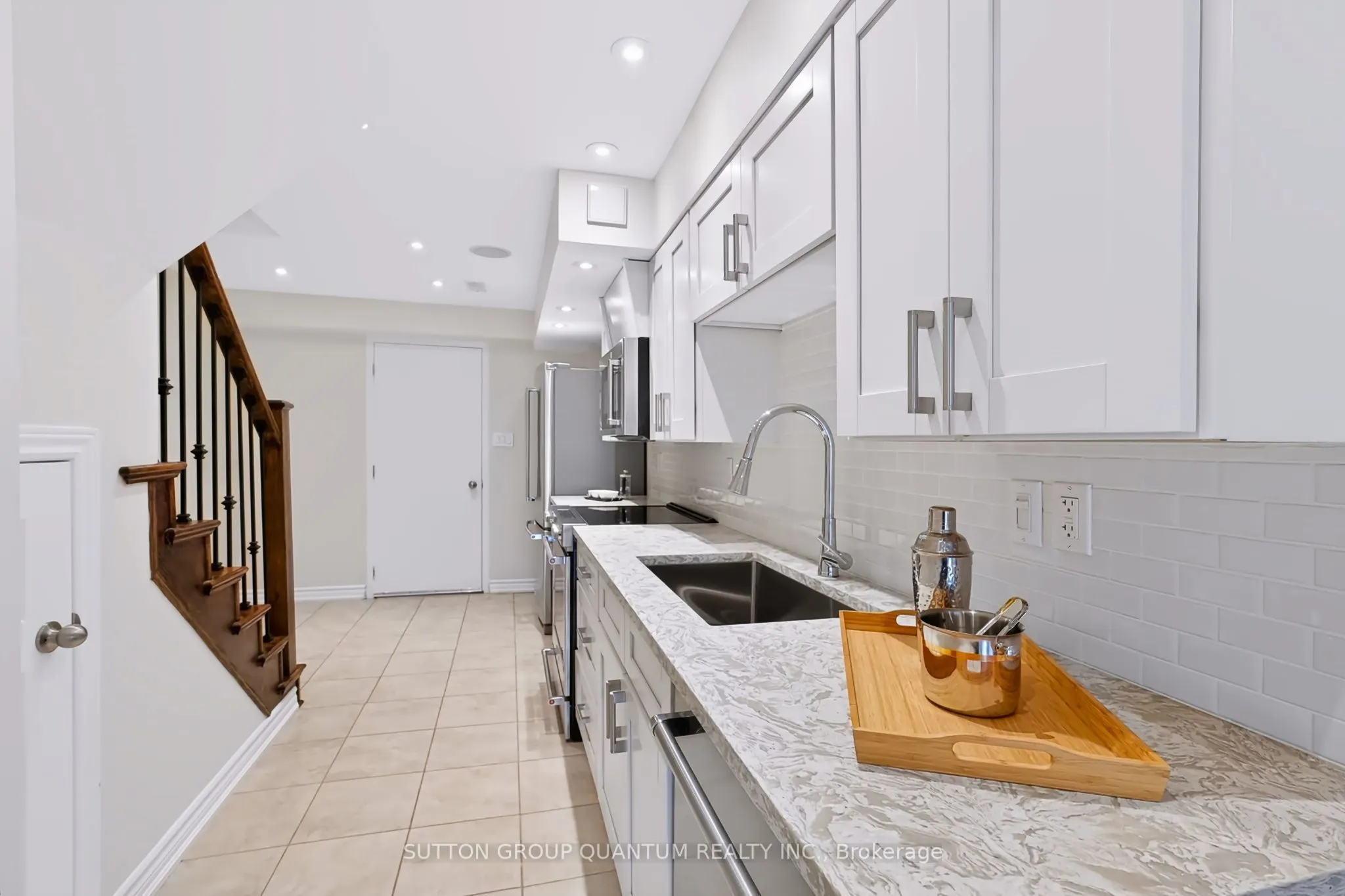1487 Rolph Terrace