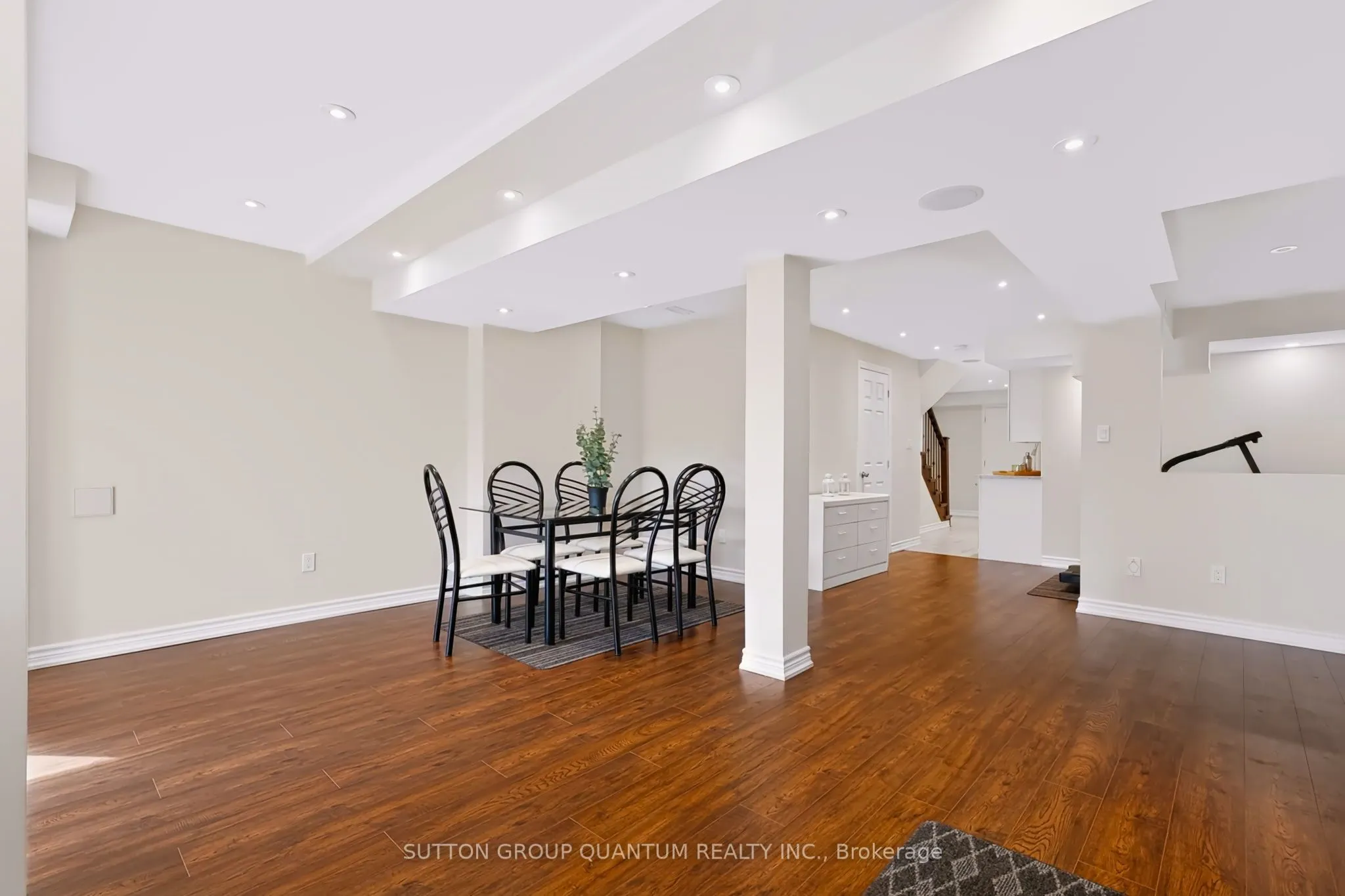 1487 Rolph Terrace