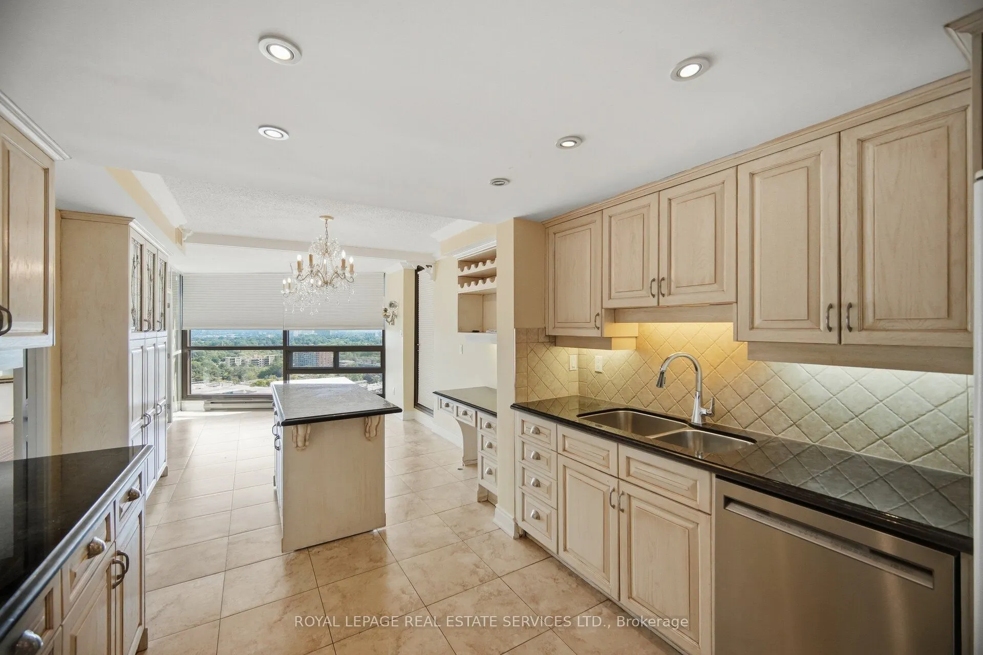 2010 Islington Avenue #2305