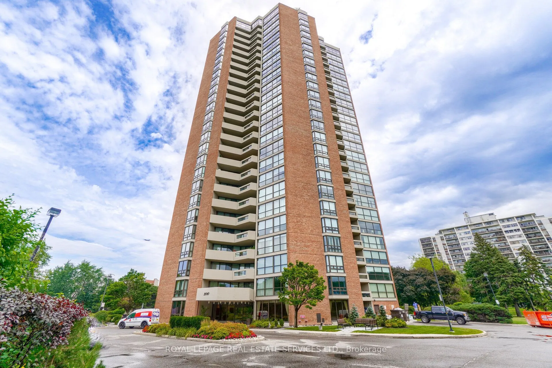 2010 Islington Avenue #2305