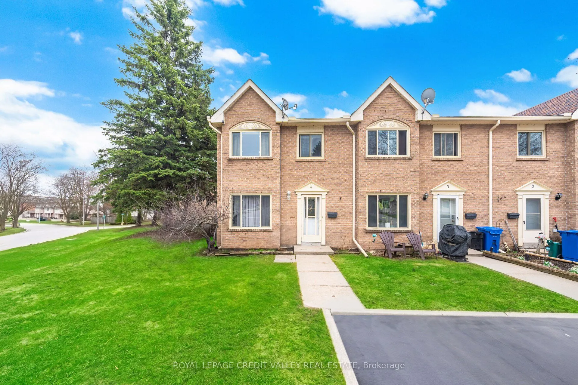 2 Parkview Drive #4