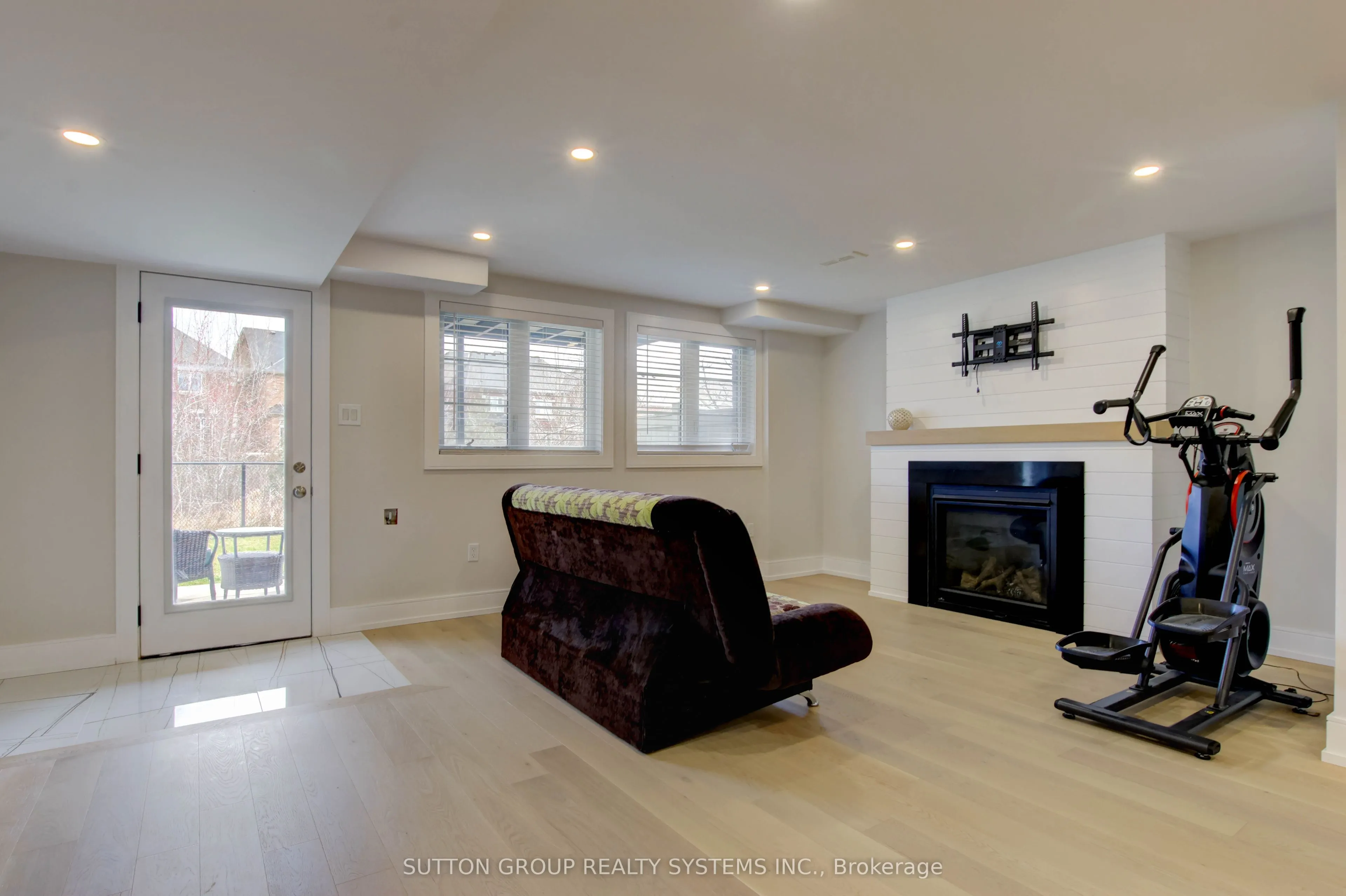 3139 Riverpath Common #14
