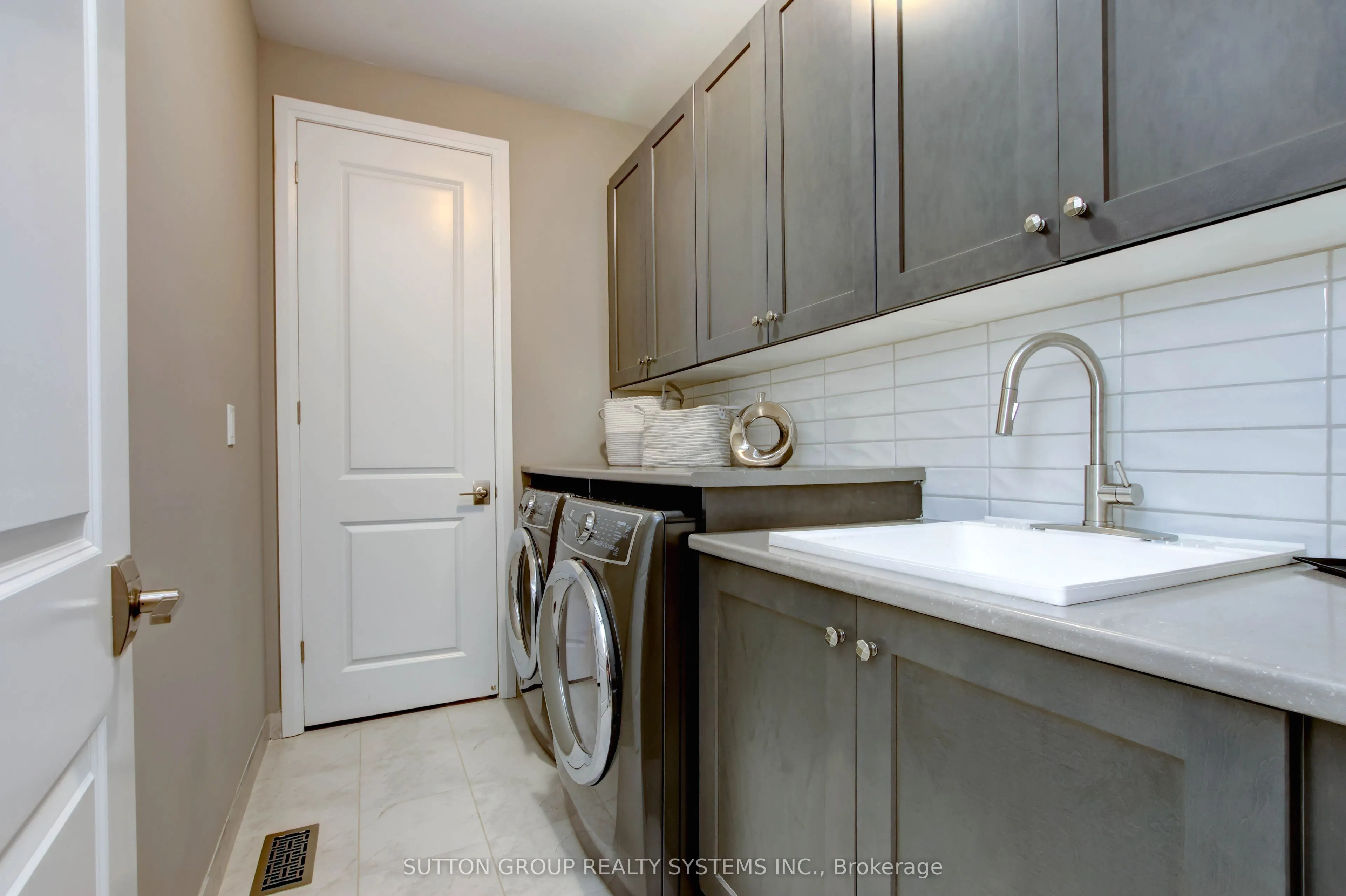 3139 Riverpath Common #14