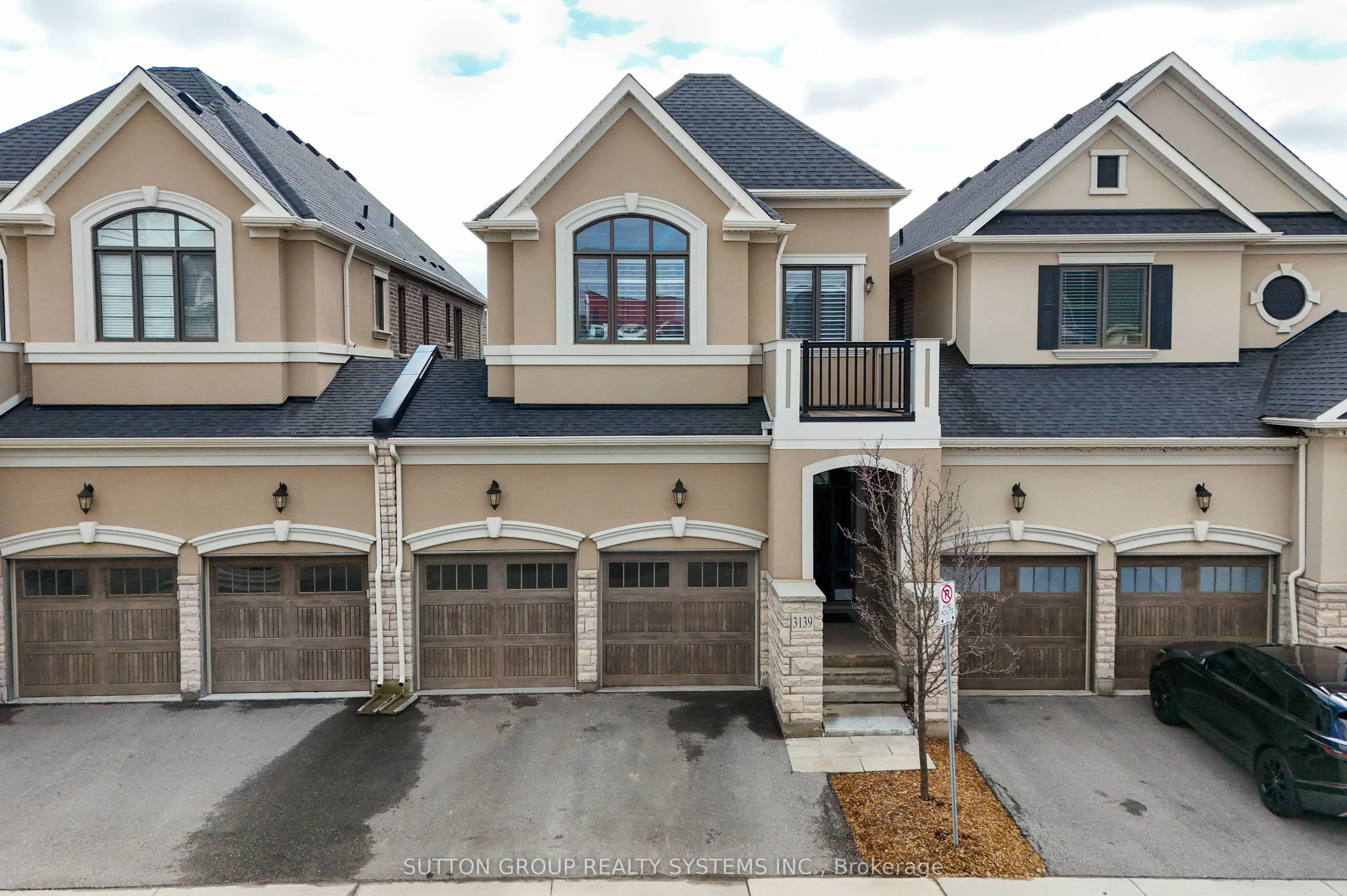 3139 Riverpath Common #14