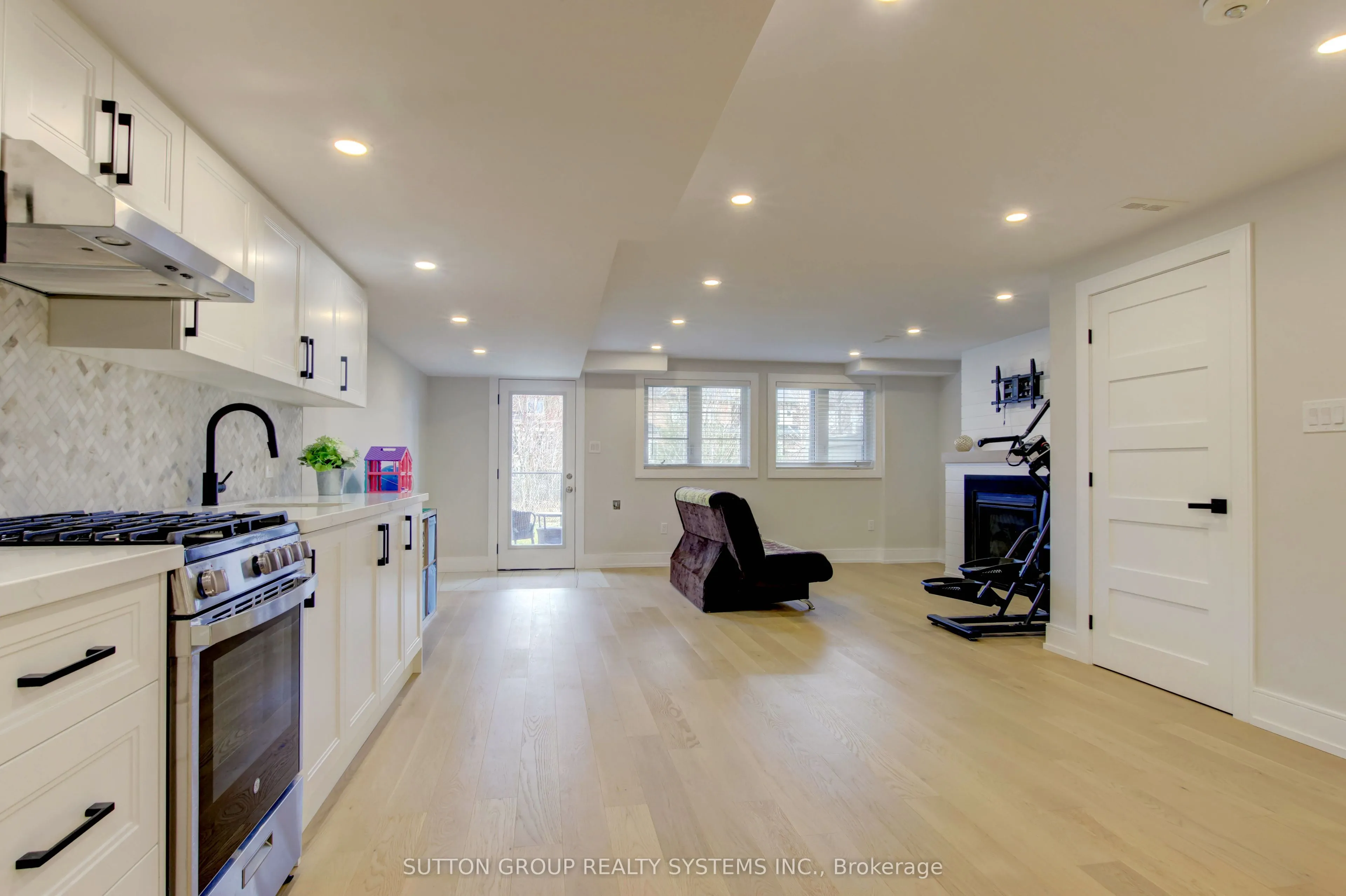 3139 Riverpath Common #14