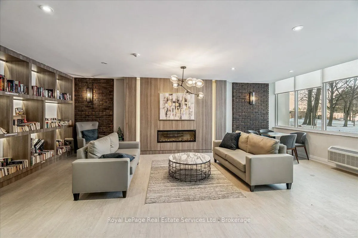 966 Inverhouse Drive #812