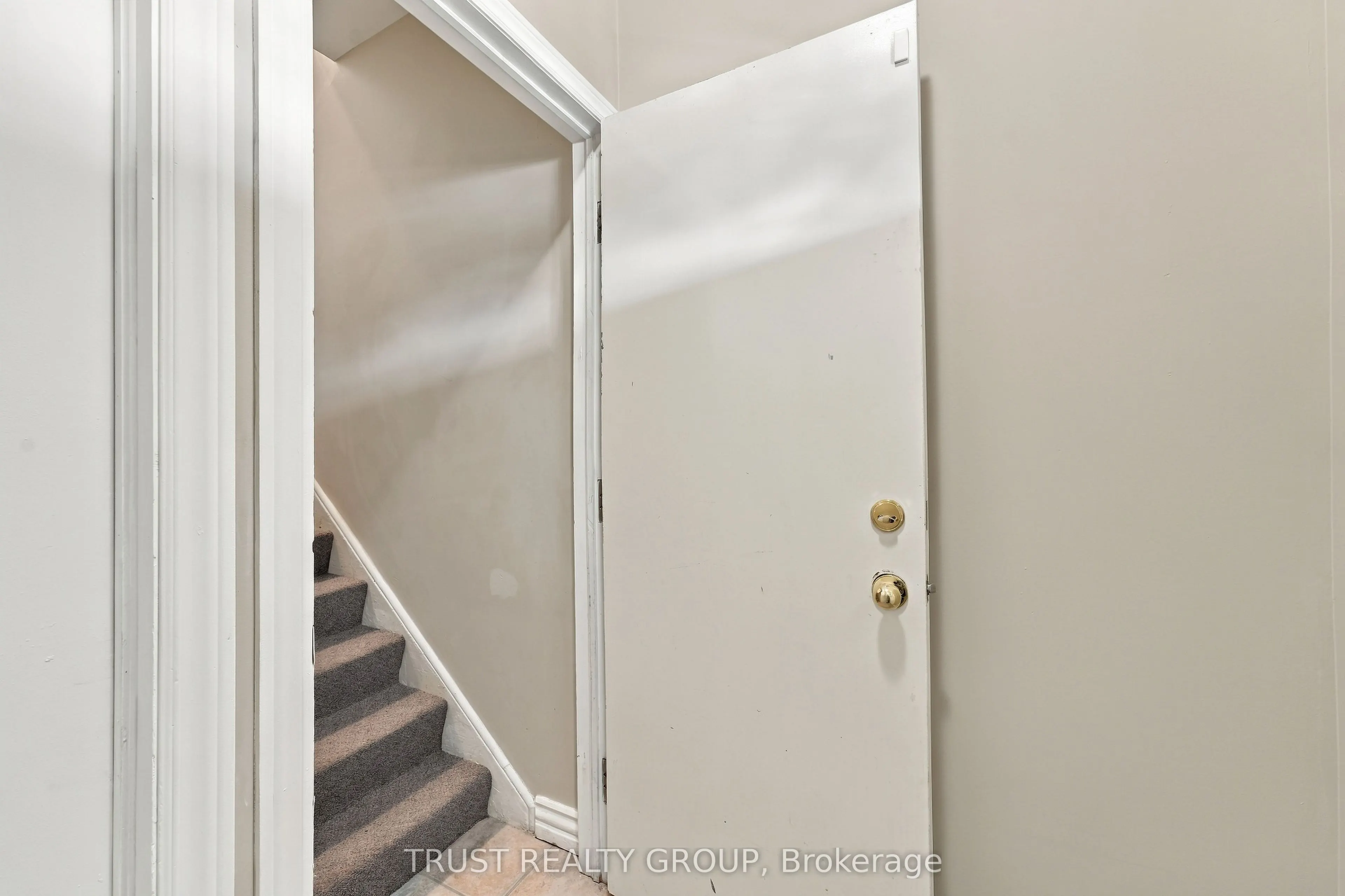 2279 Dundas Street W #Main & Basement