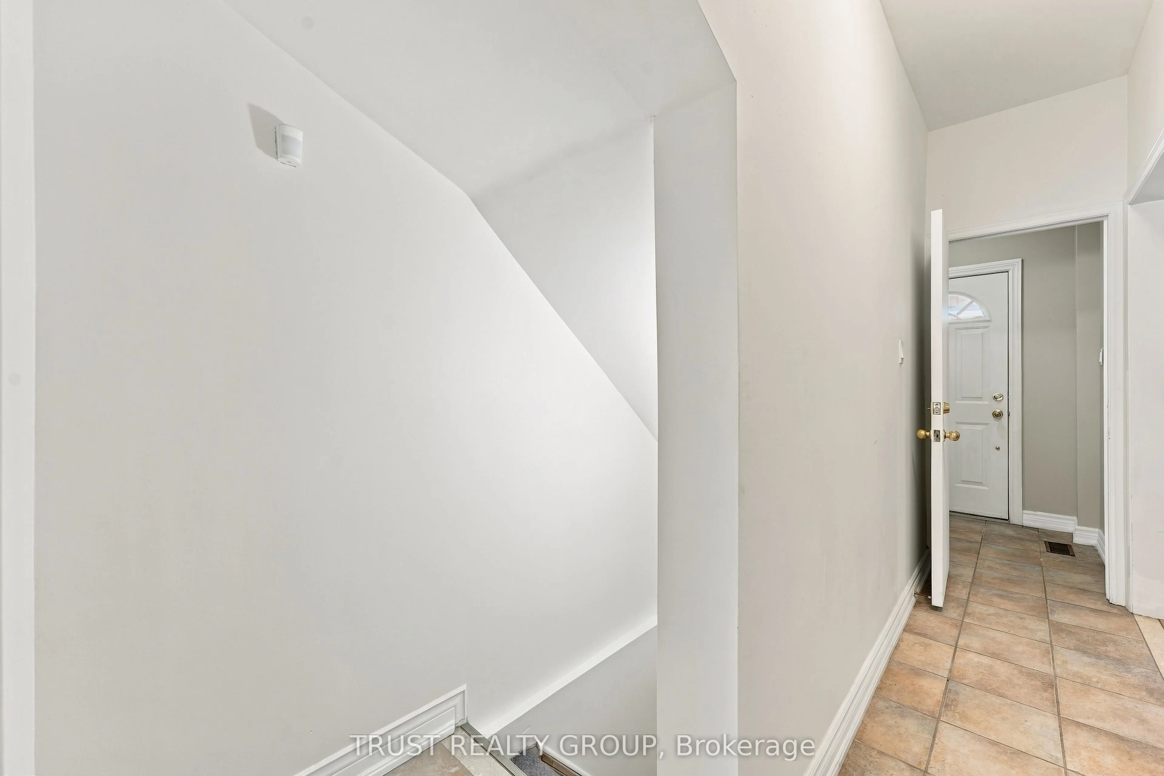 2279 Dundas Street W #Main & Basement