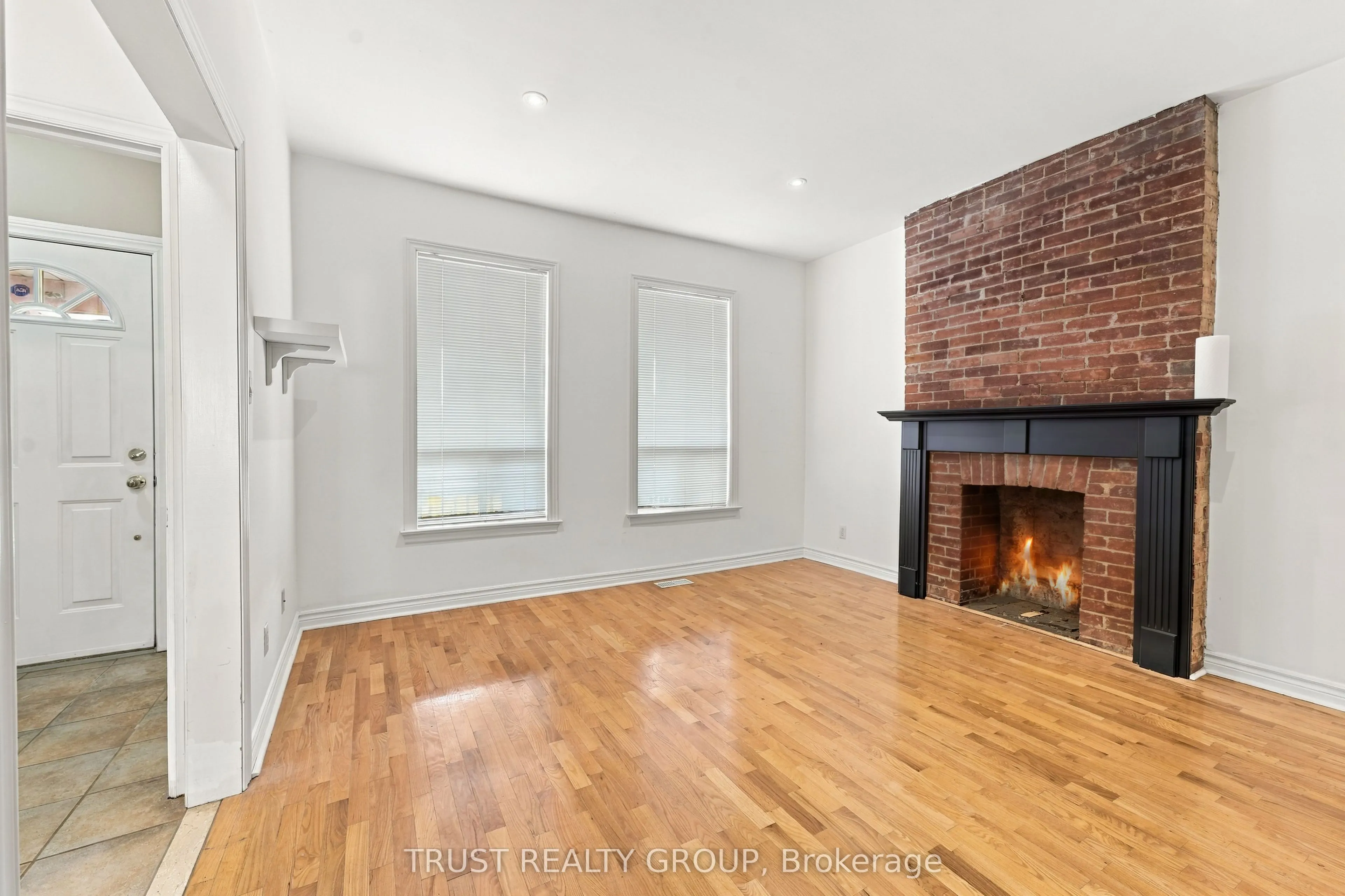 2279 Dundas Street W #Main & Basement