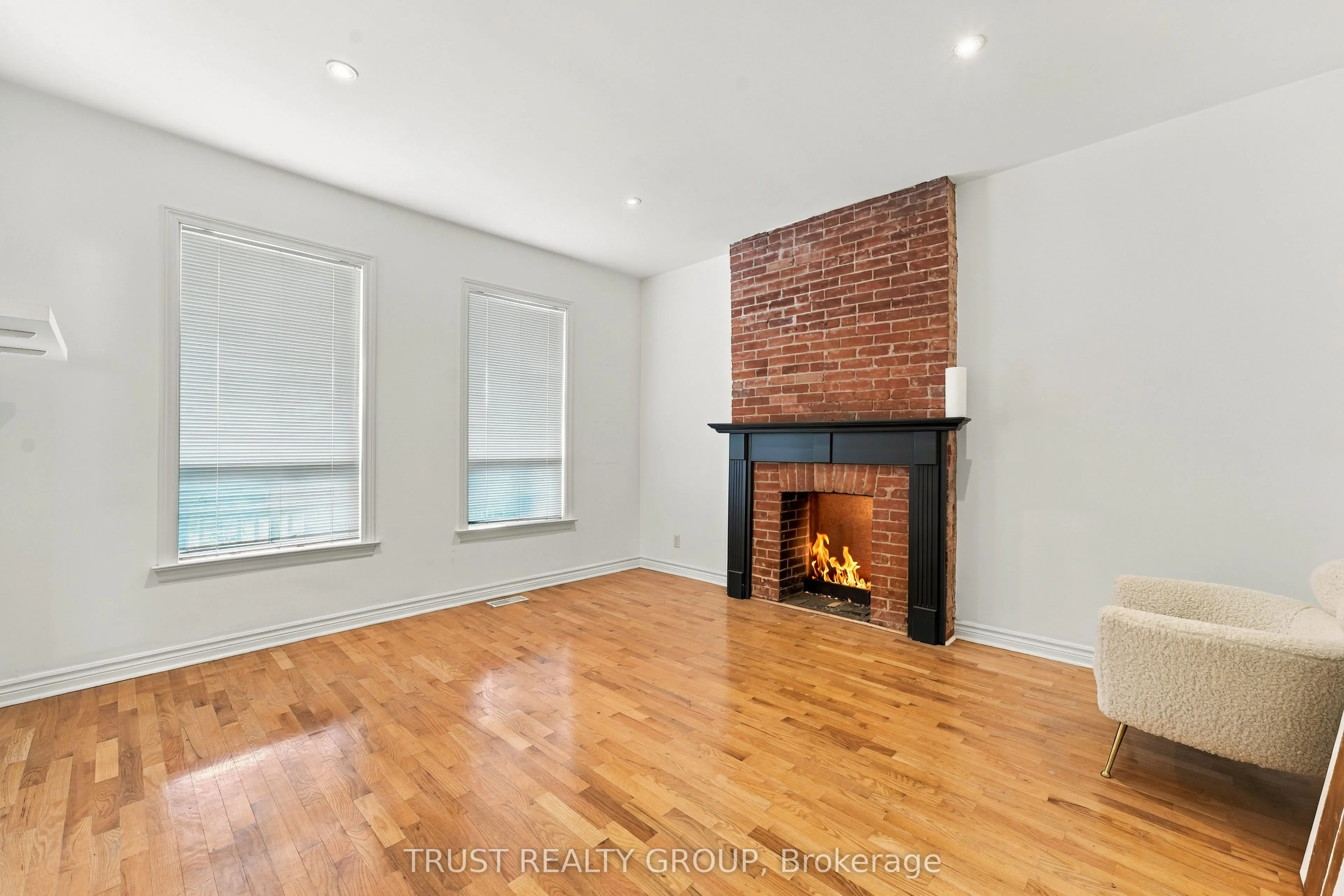 2279 Dundas Street W #Main & Basement