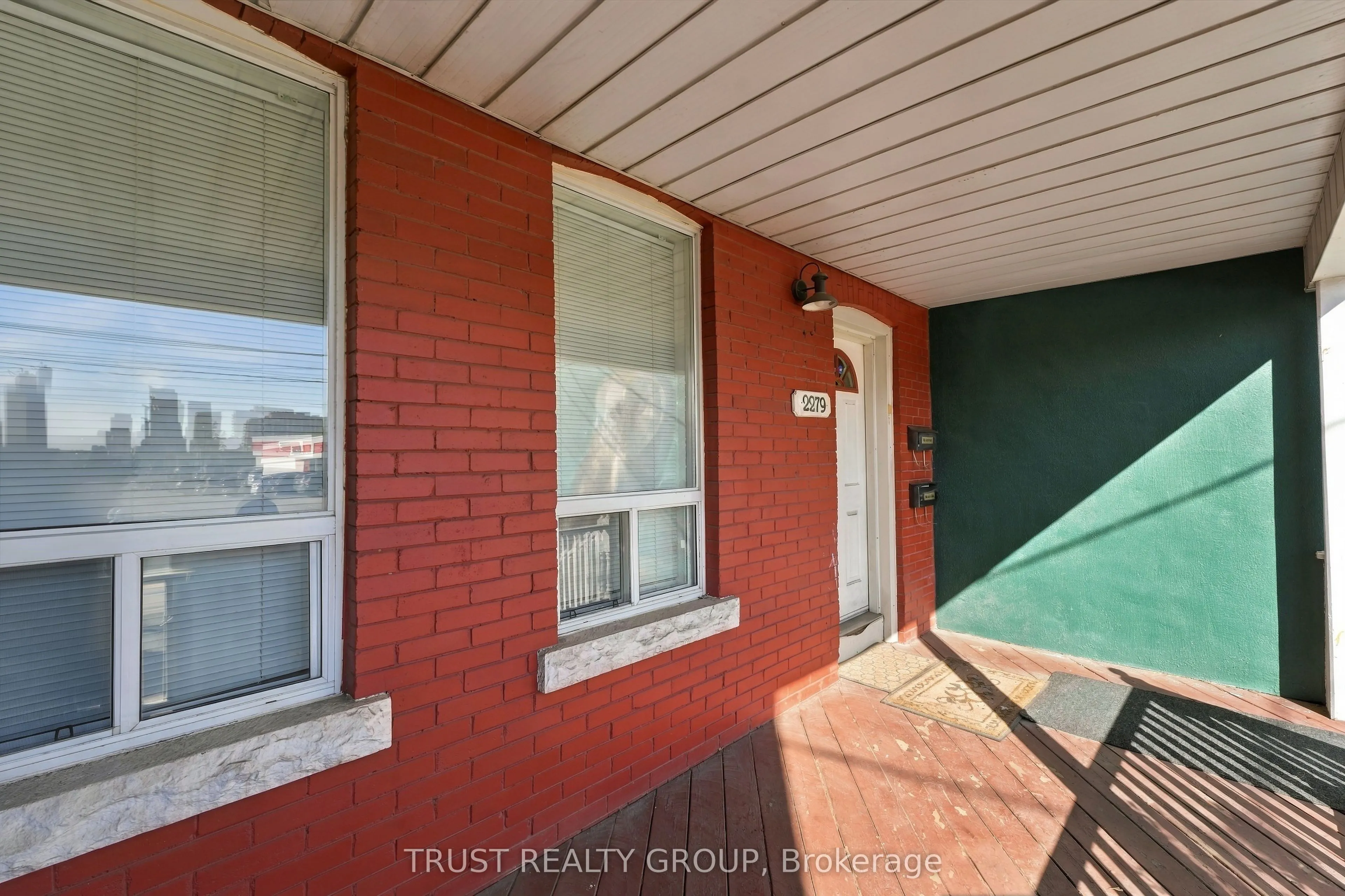 2279 Dundas Street W #Main & Basement