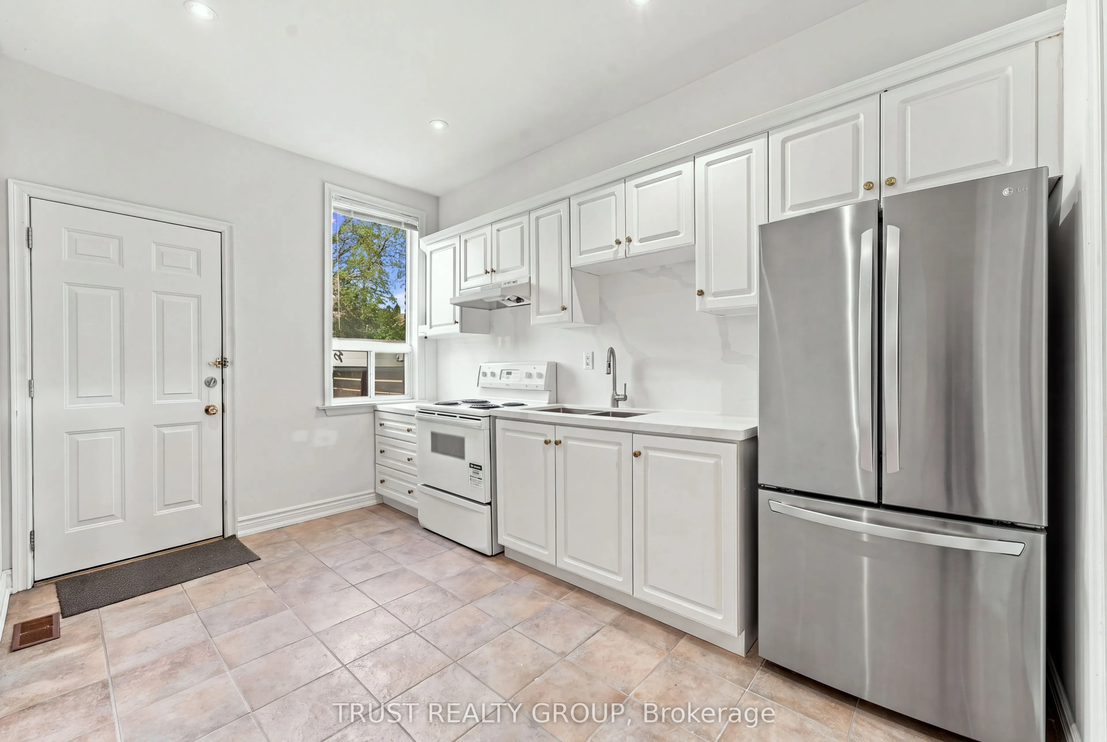 2279 Dundas Street W #Main & Basement