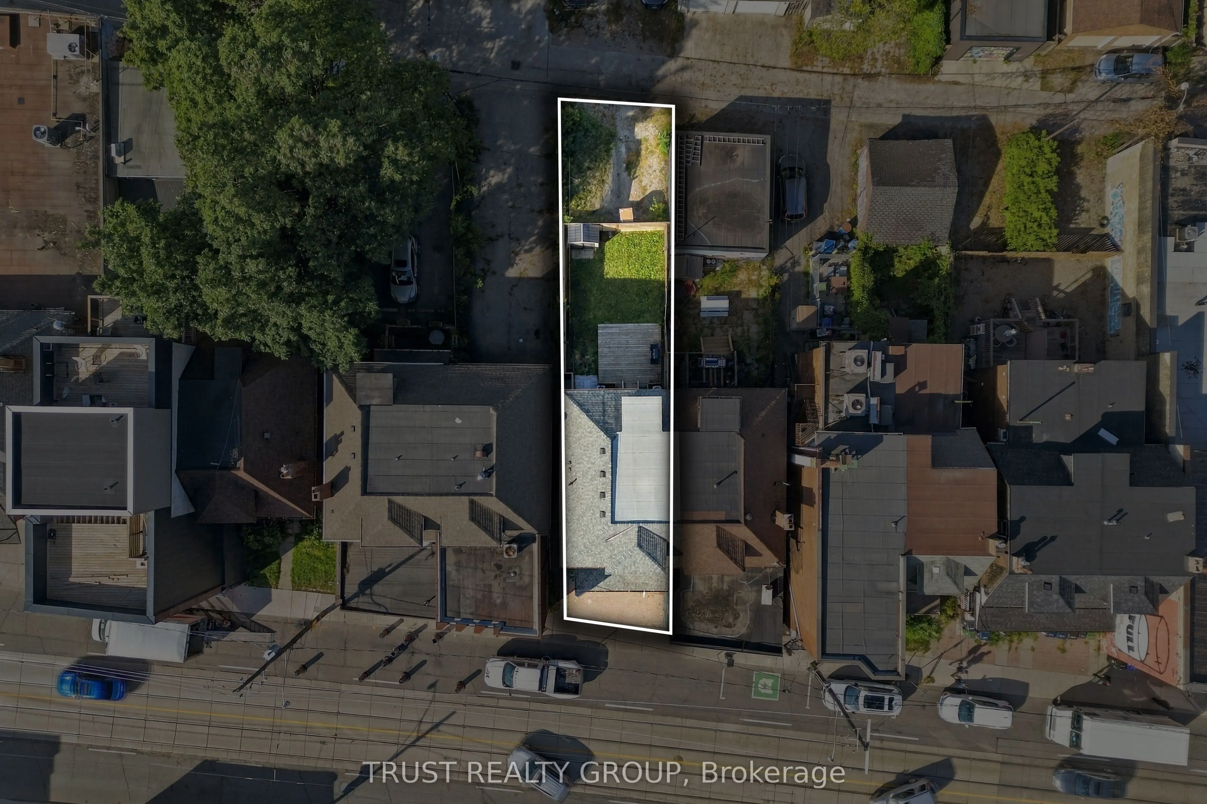 2279 Dundas Street W #Main & Basement