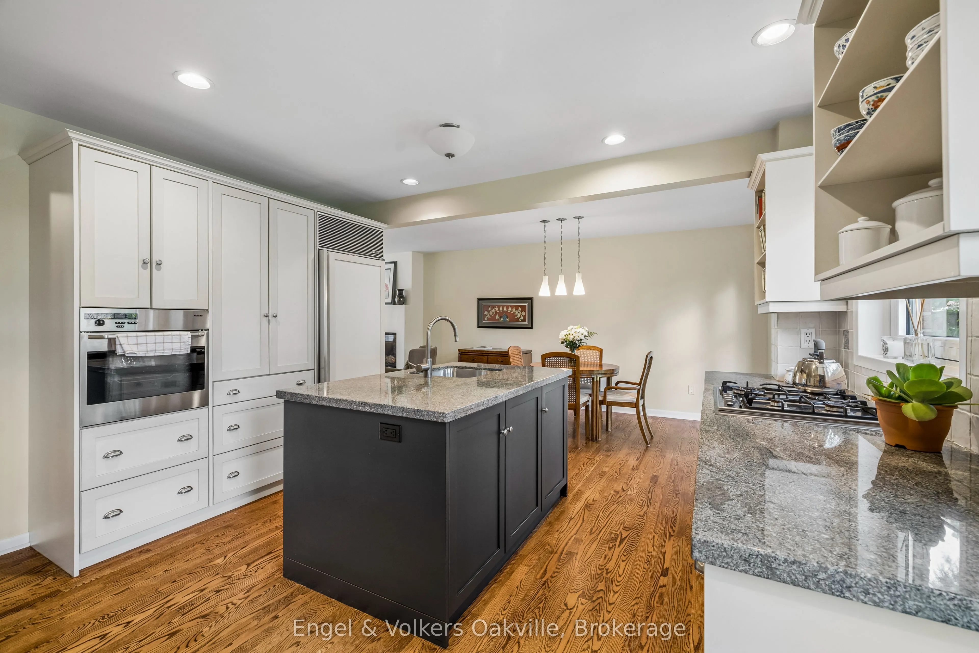 1170 Conyers Crescent