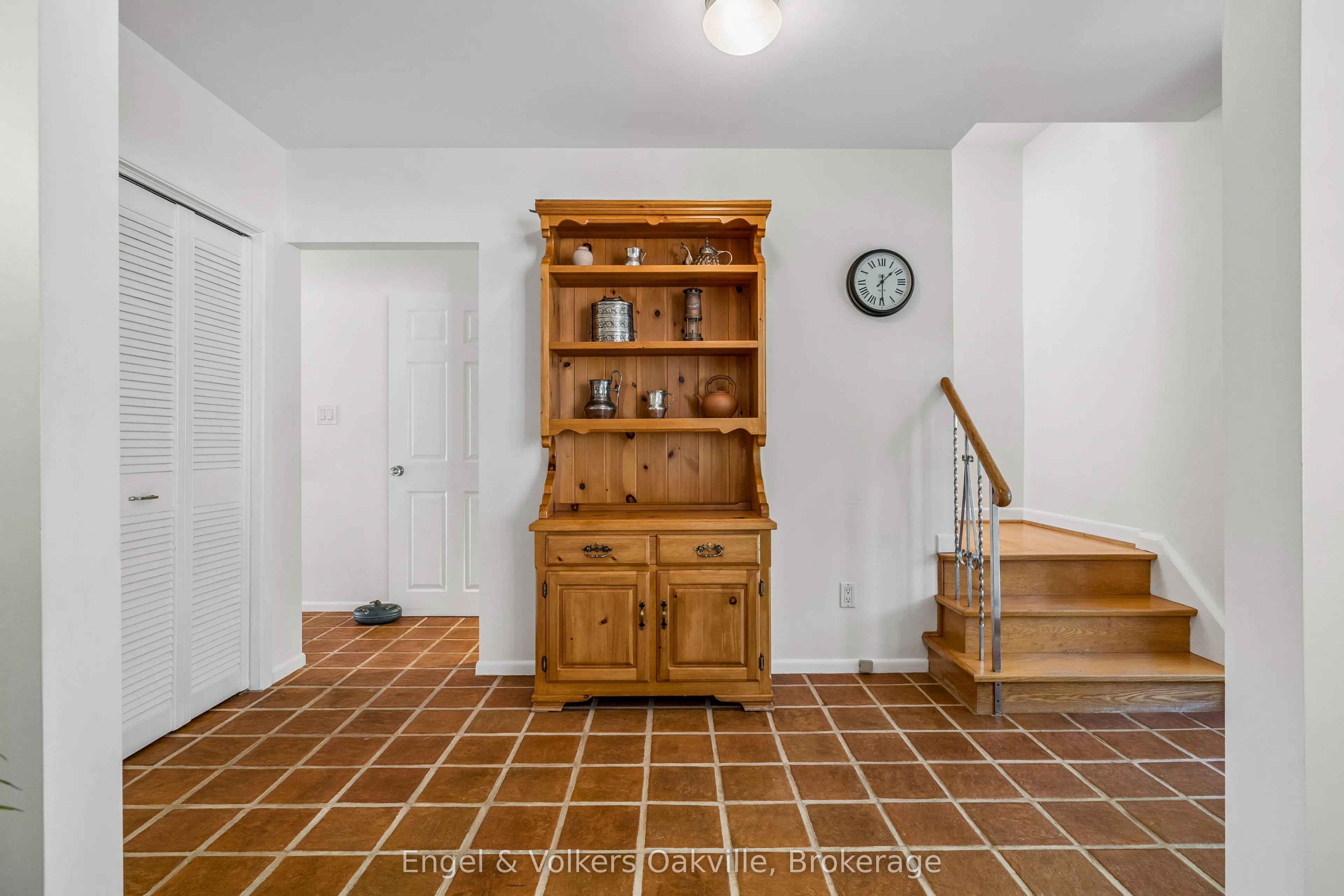 1170 Conyers Crescent