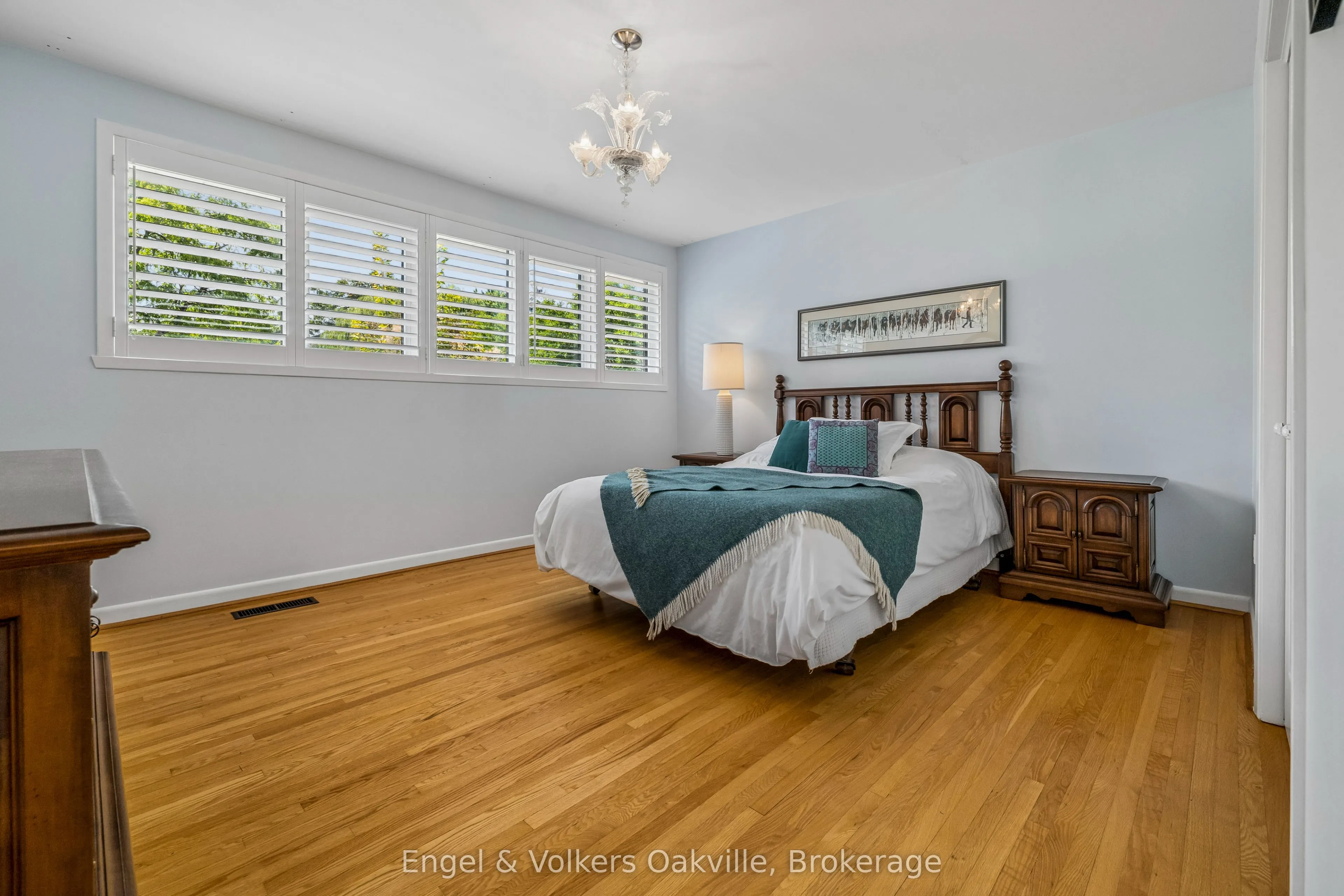 1170 Conyers Crescent
