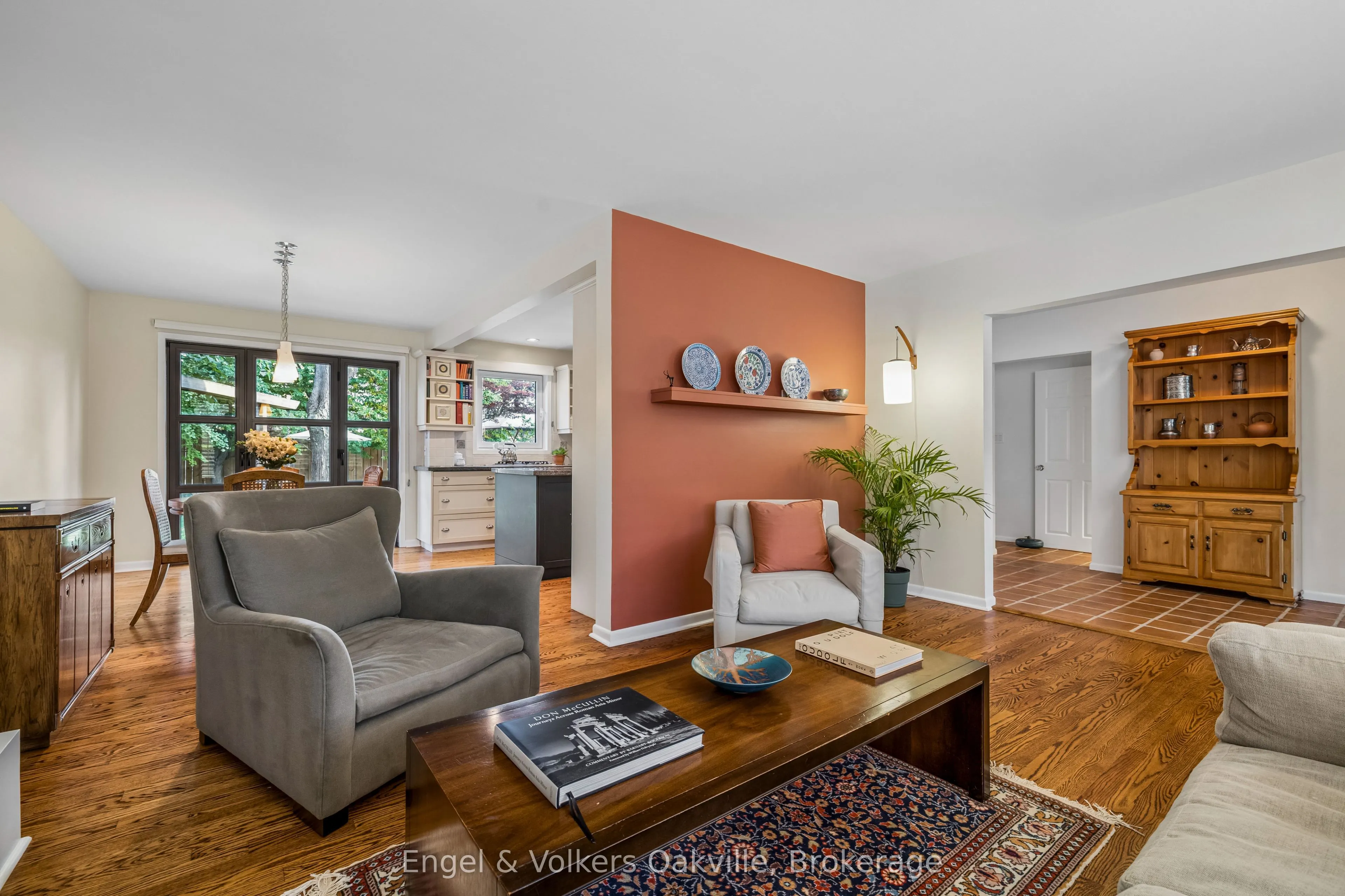 1170 Conyers Crescent