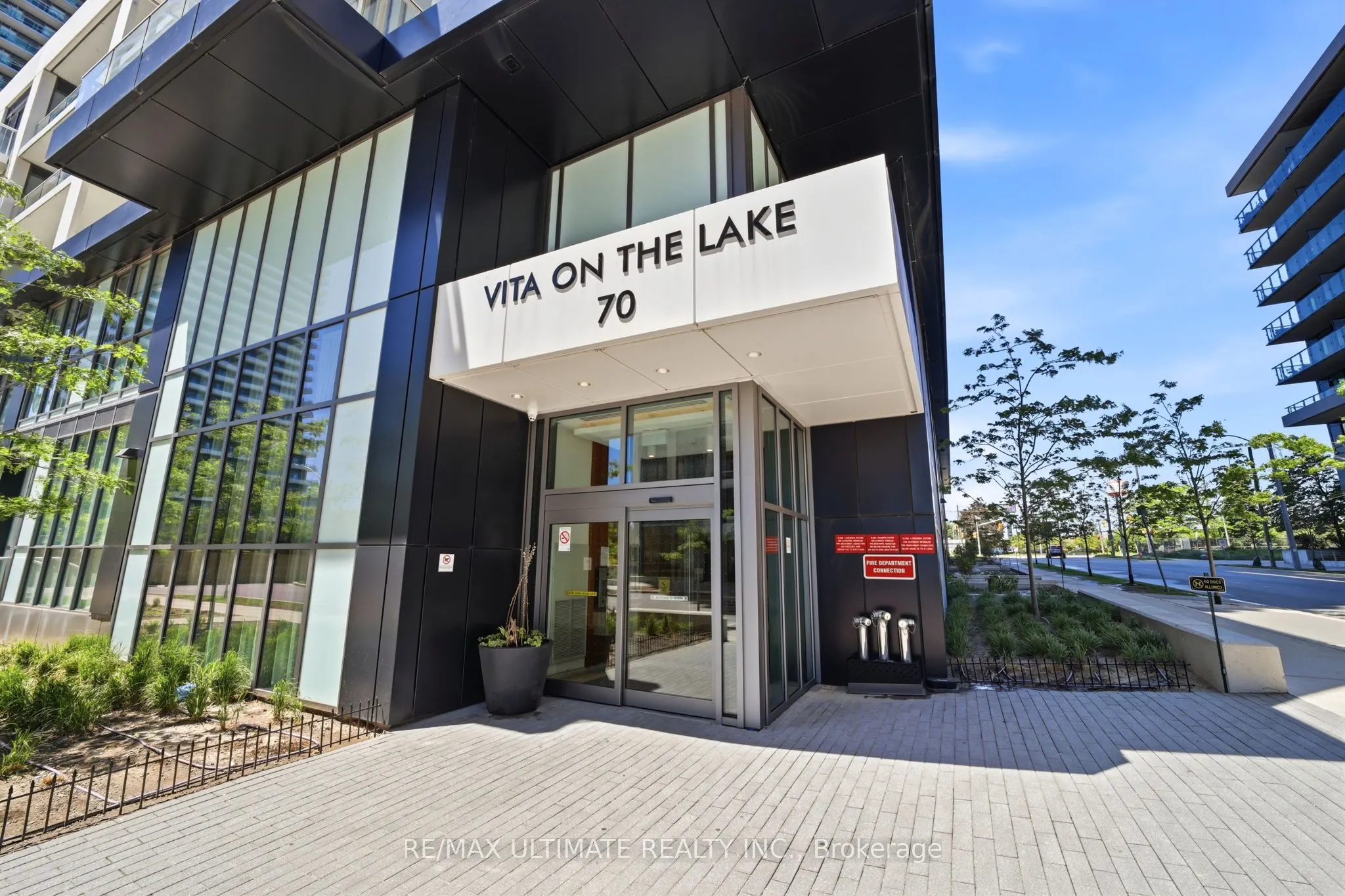 70 Annie Craig Drive #402