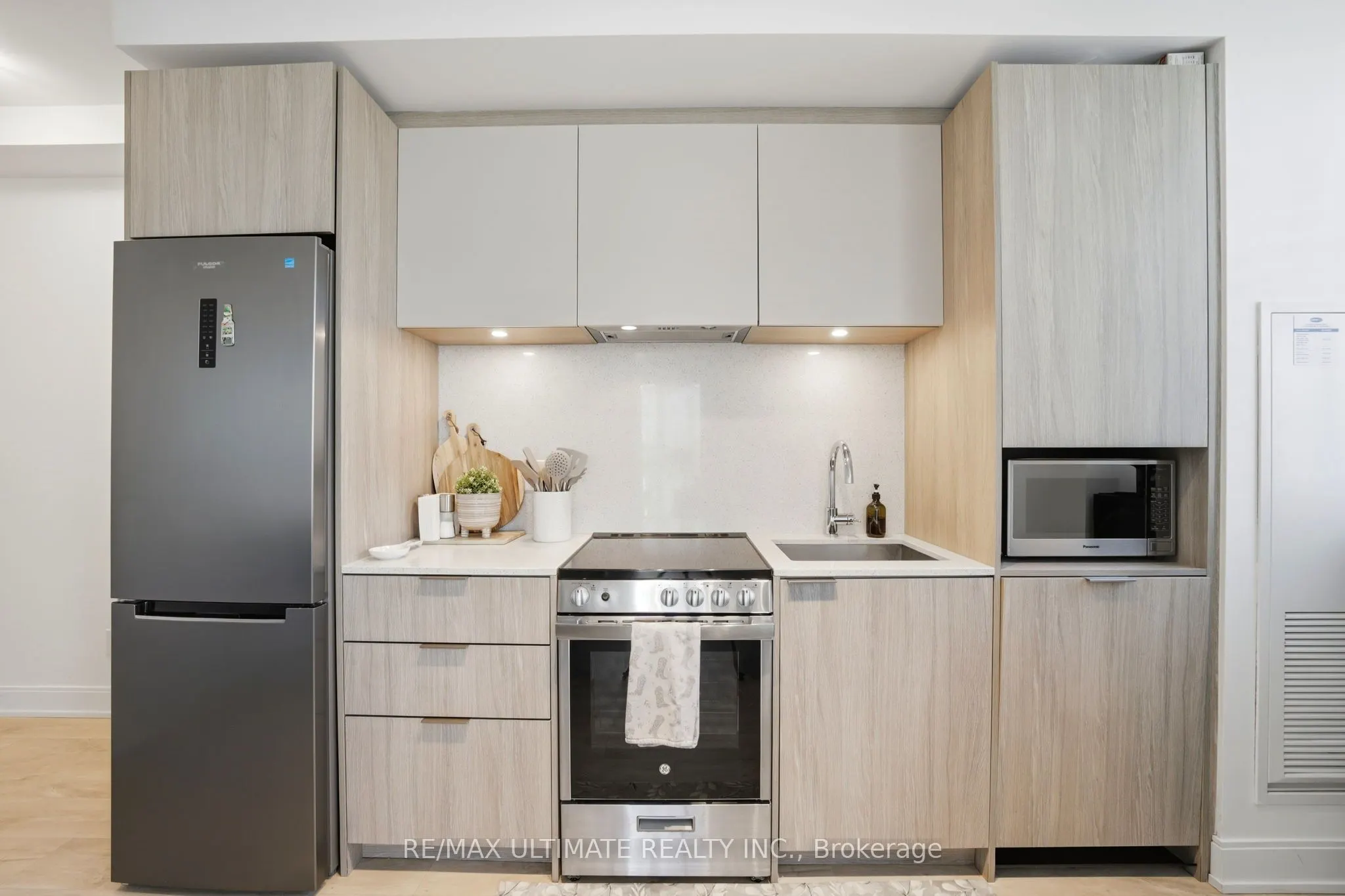 70 Annie Craig Drive #402