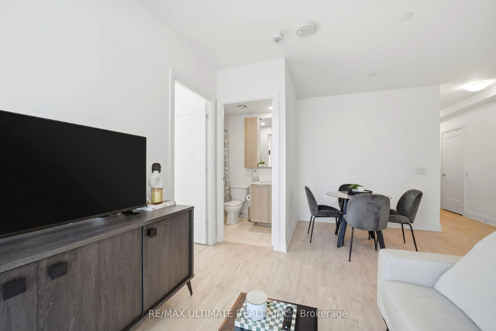 70 Annie Craig Drive #402